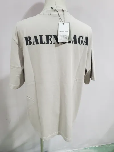 Balenciaga Unisex Stencil Type Medium-fit T-shirt in Vintage-jersey review stockxkicks 02