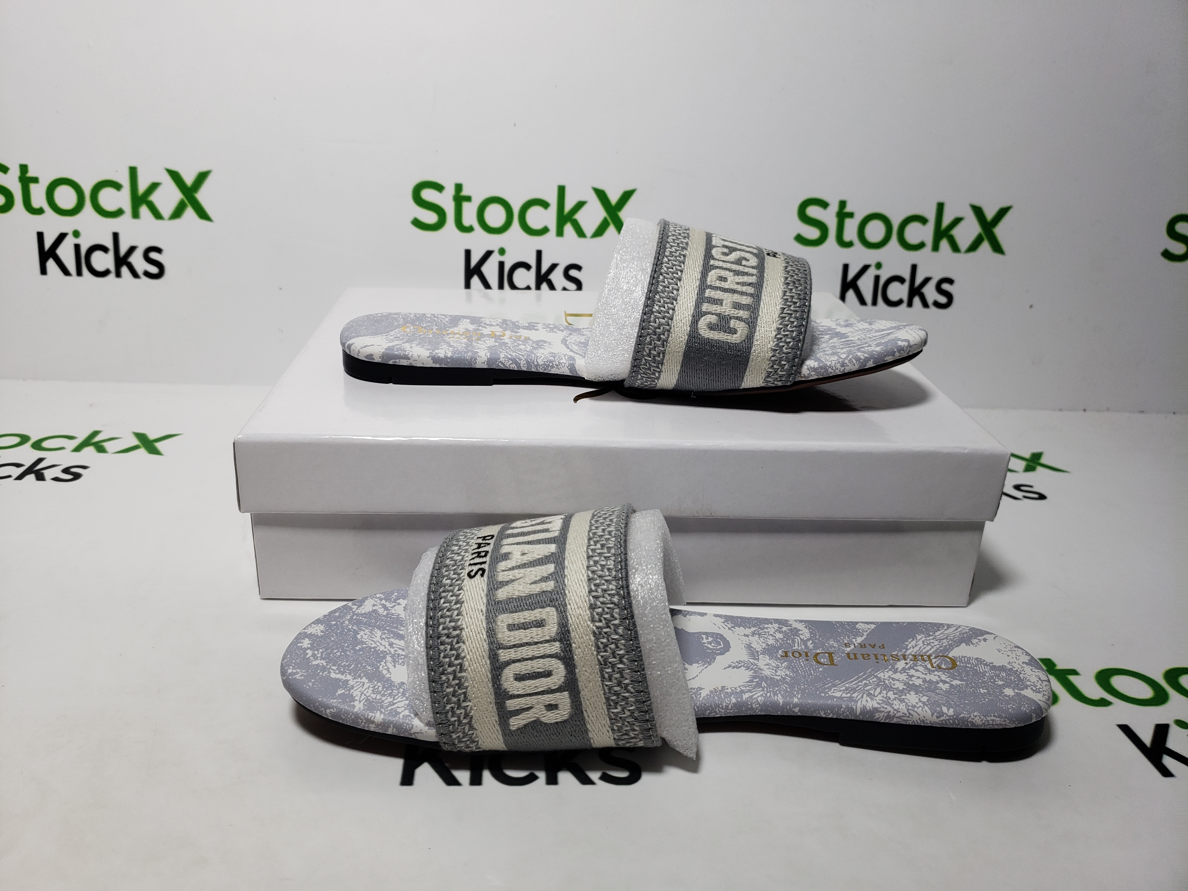 DIOR Classic Dway Slide Rose Grey review stockxkicks 02