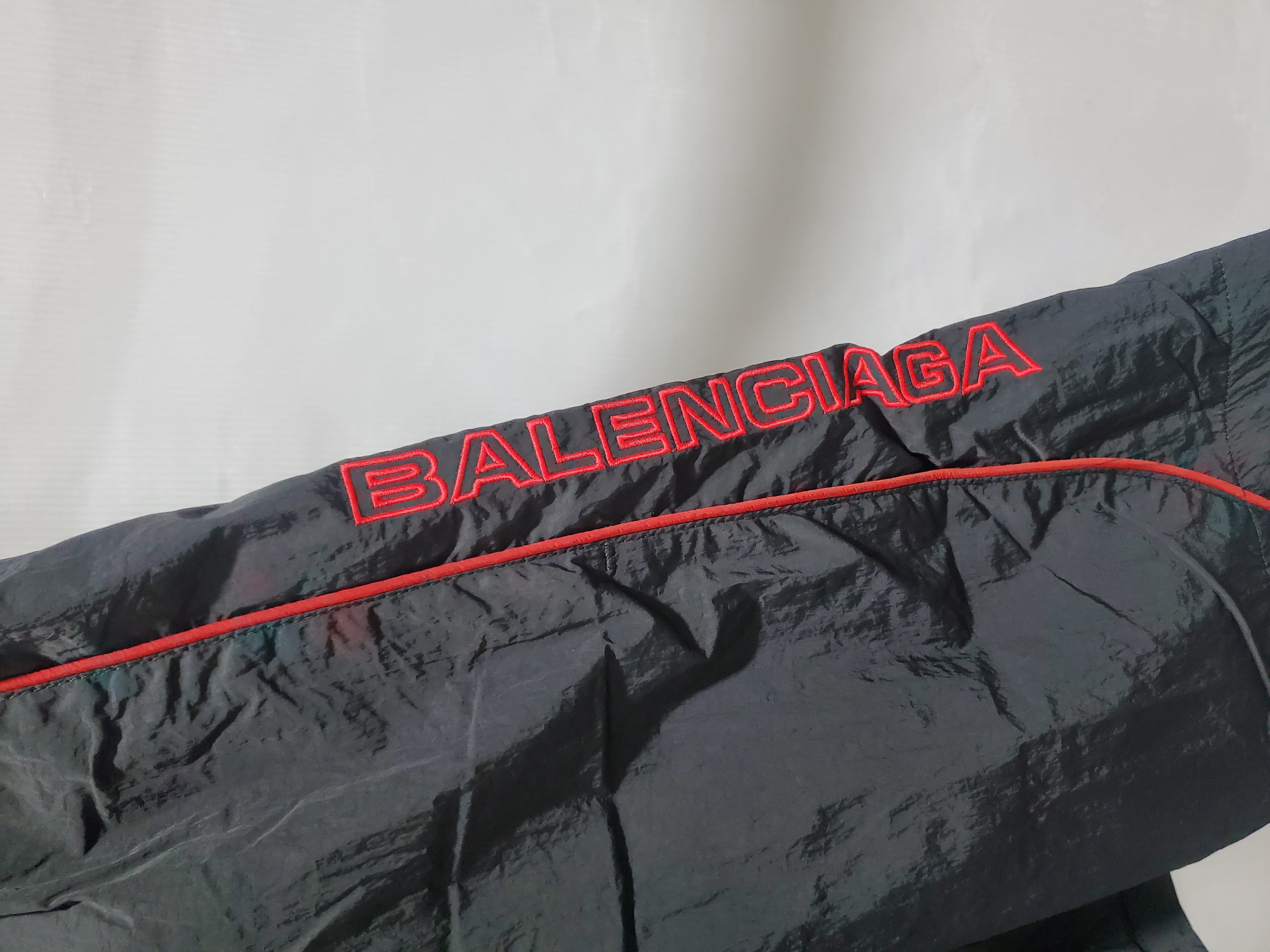 Balenciaga Nylon Shorts for Men 814568 TRO321000 review stockxkicks 03