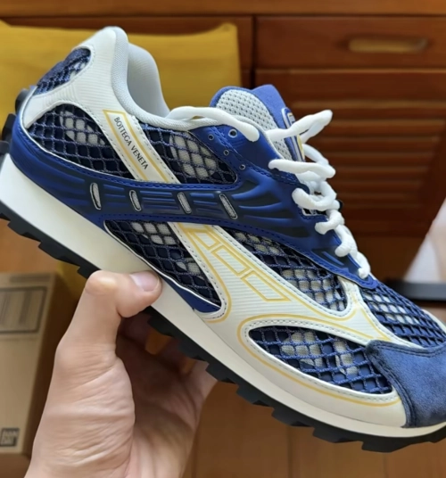 Bottega Veneta Orbit Dark Blue review 