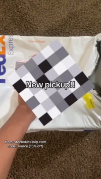 Balenciaga Runner Black White 677403W3RB29010 review Masion