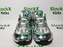 Bottega Veneta Orbit Green review Stockxkicks 02