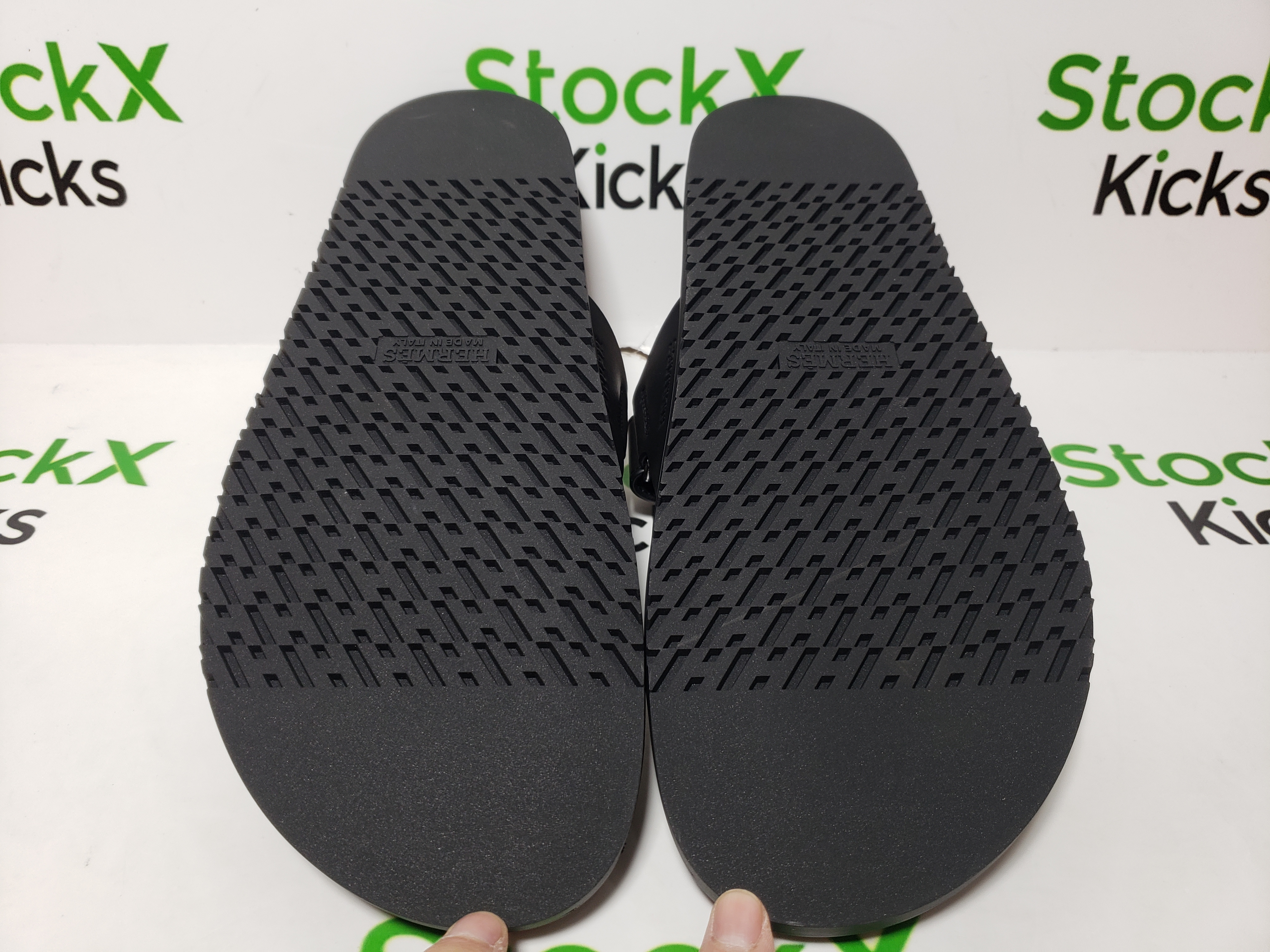 Hermes Chypre Sandal Black review Stockxkicks 04