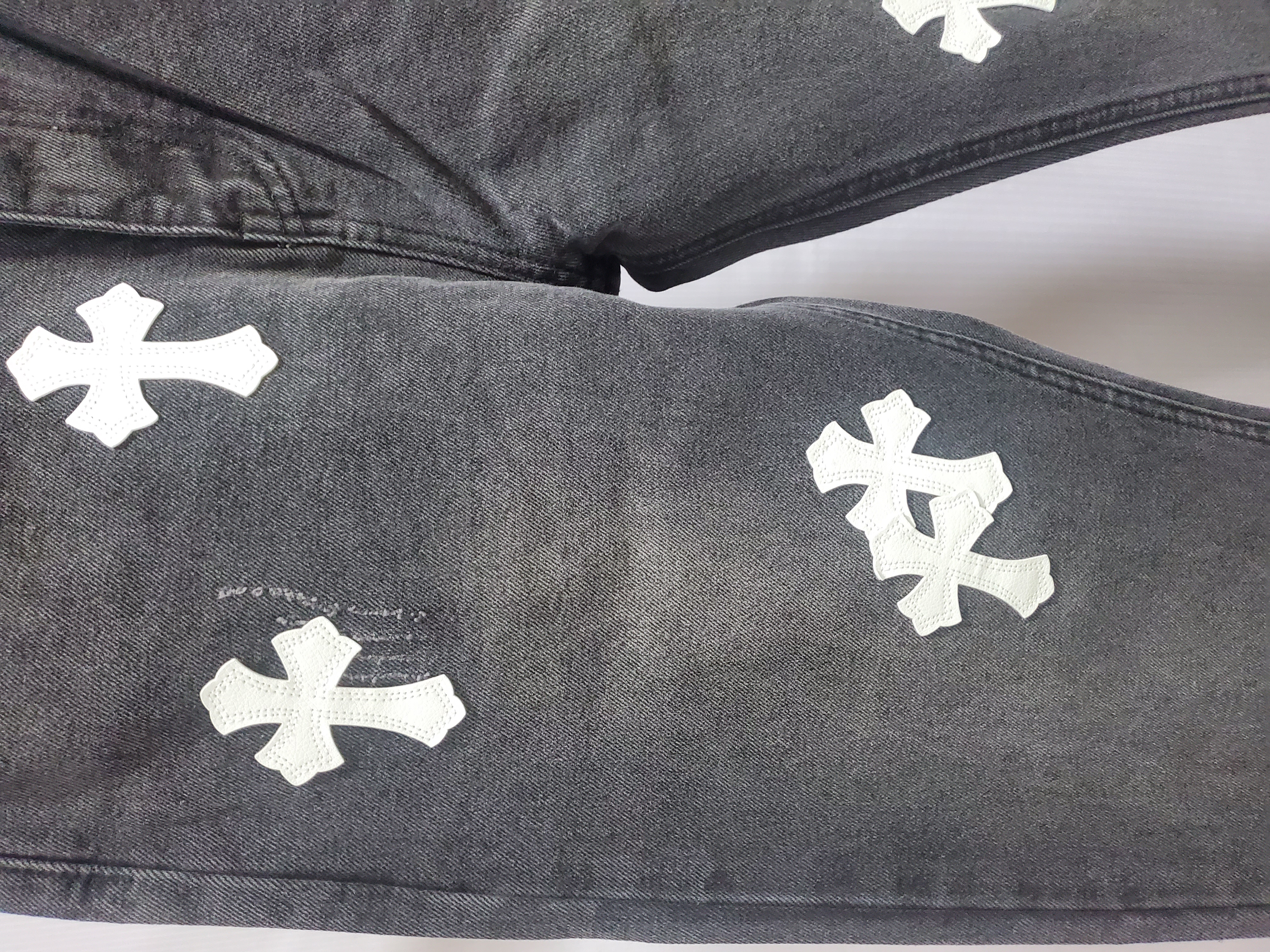 Chrome Hearts White Leather Cross Jean CK 2402023014 review Stockxkicks 04