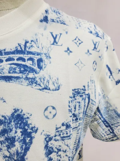 Louis Vuitton Dog Walking T-shirt review Stockxkicks 03