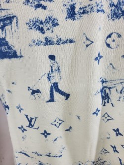 Louis Vuitton Dog Walking T-shirt review Stockxkicks 05