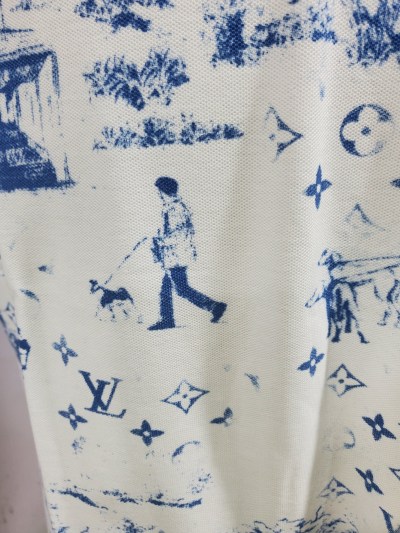 Louis Vuitton Dog Walking T-shirt review Stockxkicks 04