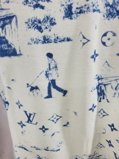 Louis Vuitton Dog Walking T-shirt review Stockxkicks 04