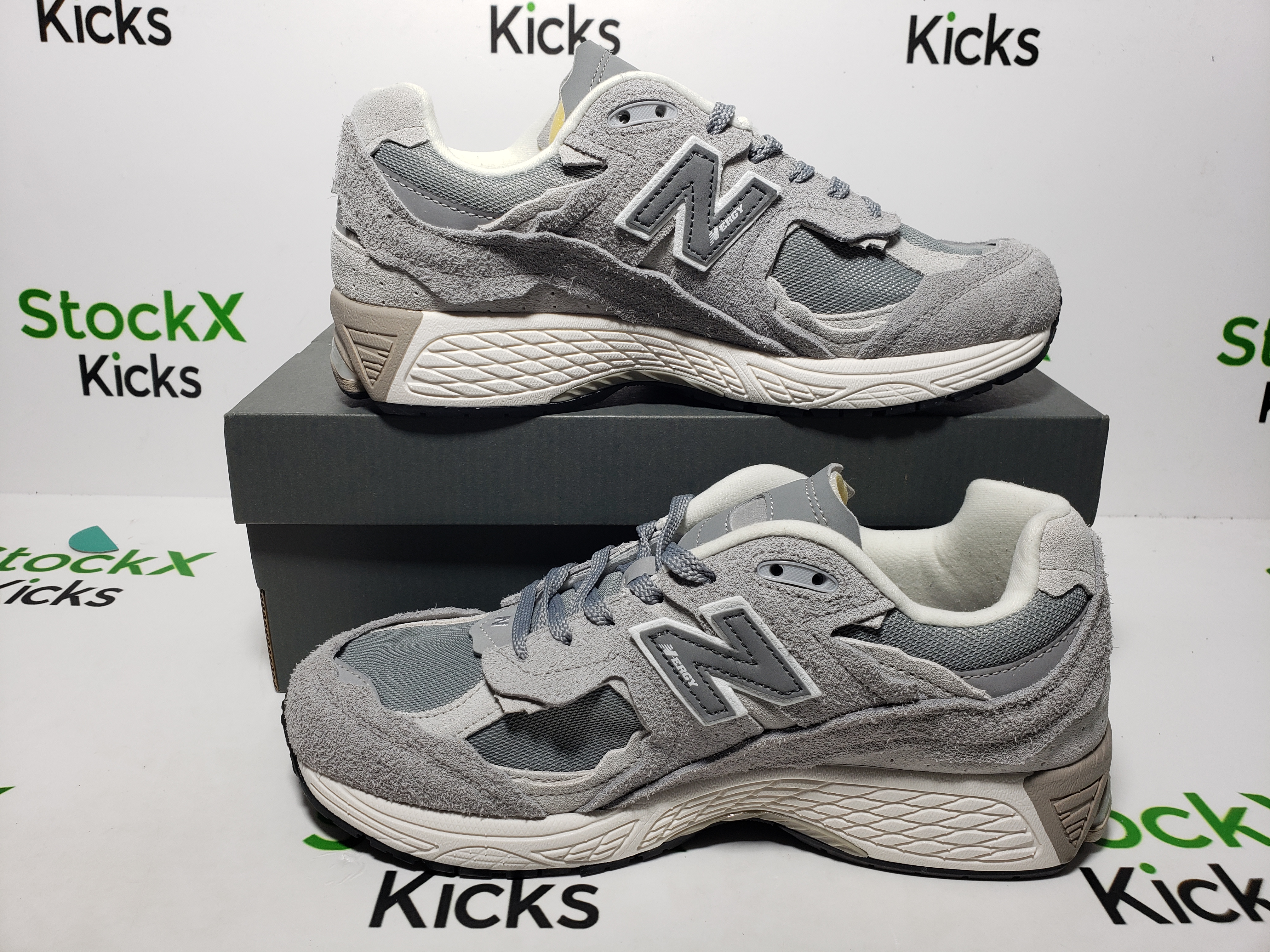 New Balance 2002R Light Blue Gray M2002RDM review Stockxkicks 06