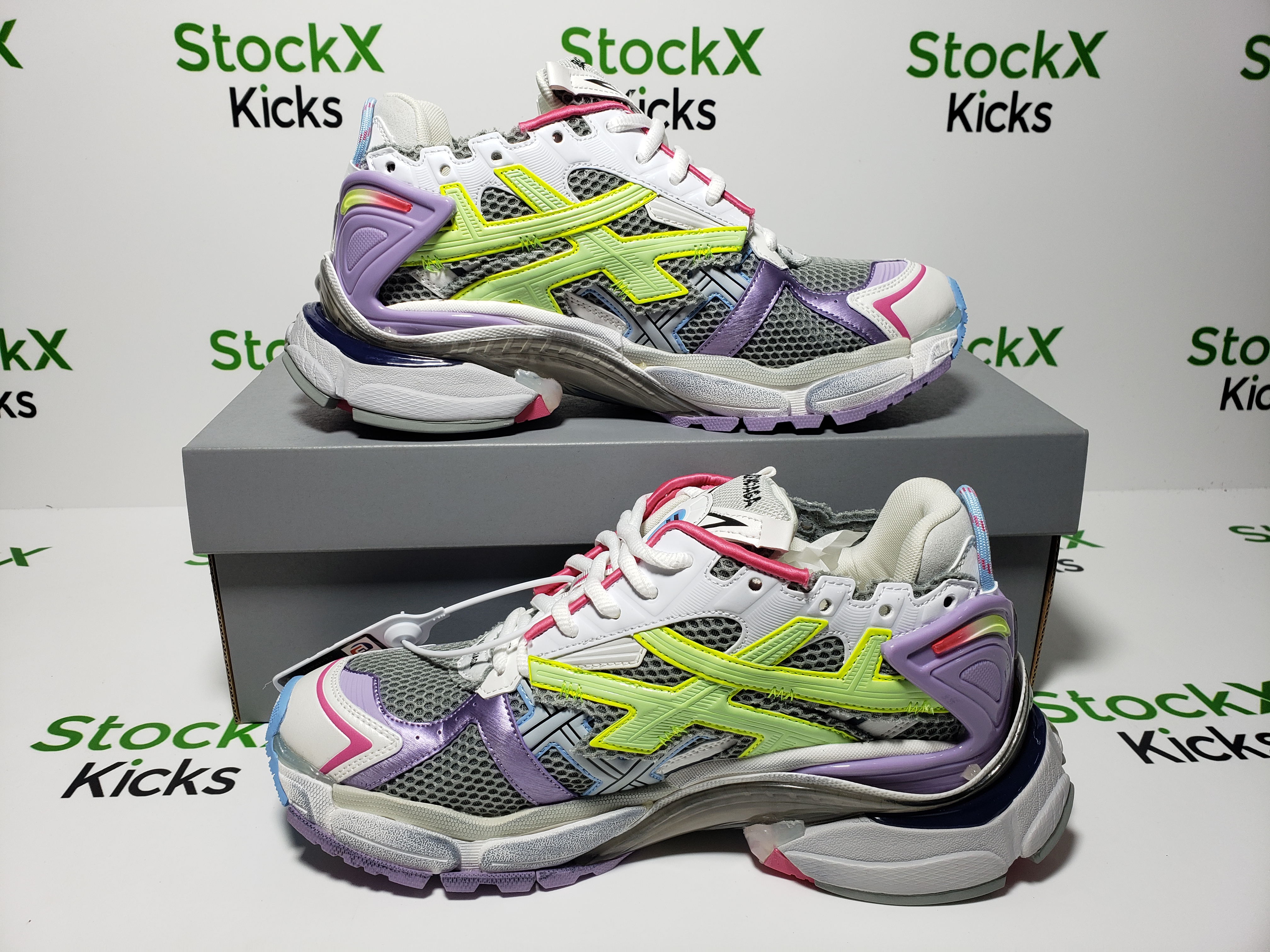 Balenciaga Runner Leather Free Grey Light Purple Neon Yellow White 677402 W3RH5 0308 review Juis 04