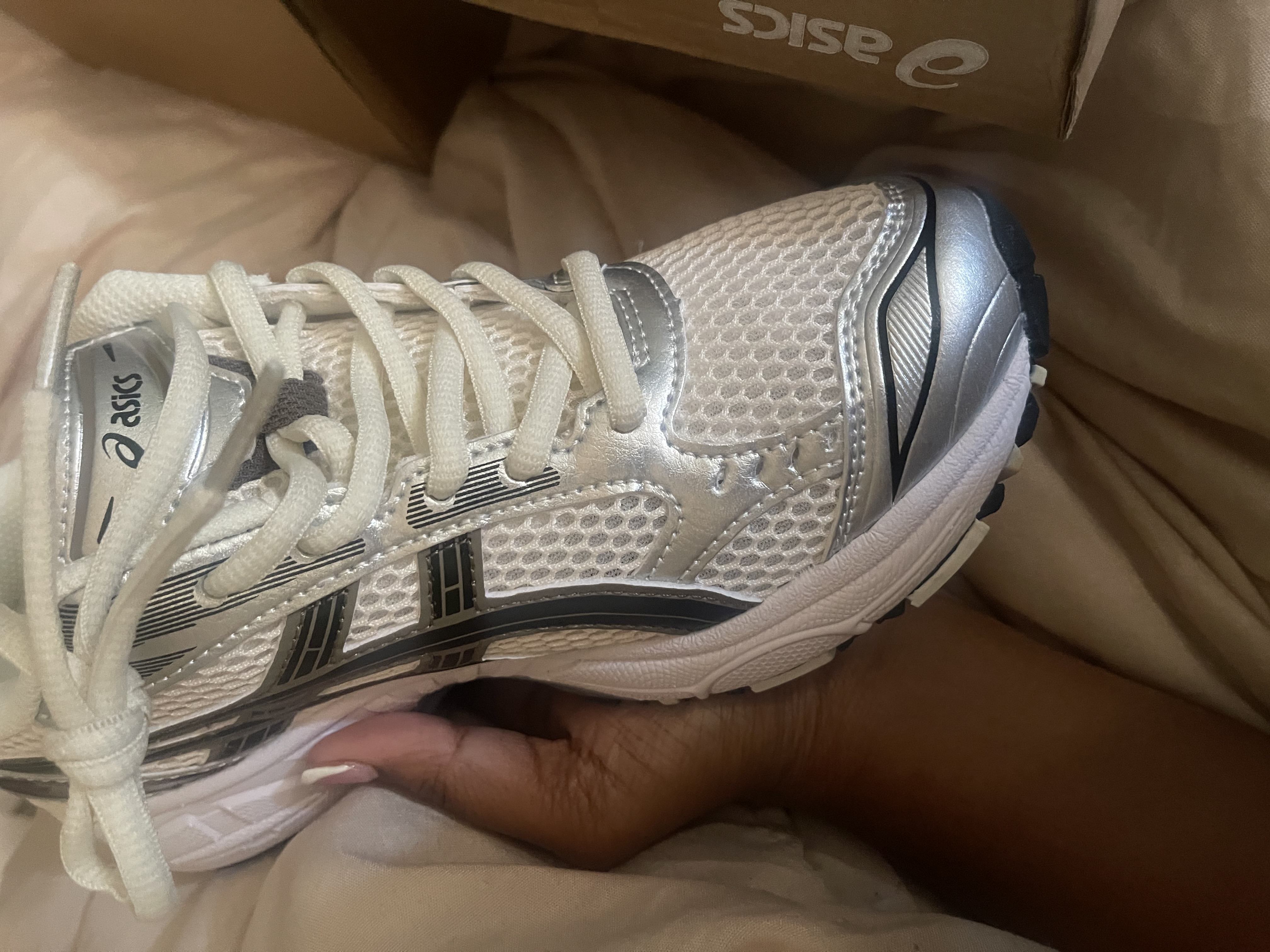 ASICS Gel-Kayano 14 Cream Black Metallic Plum 1201A019-108 review That girl 00