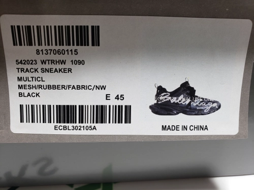 Balenciaga Track Sneaker White Graffiti 542436 WTRHW 1090 review 