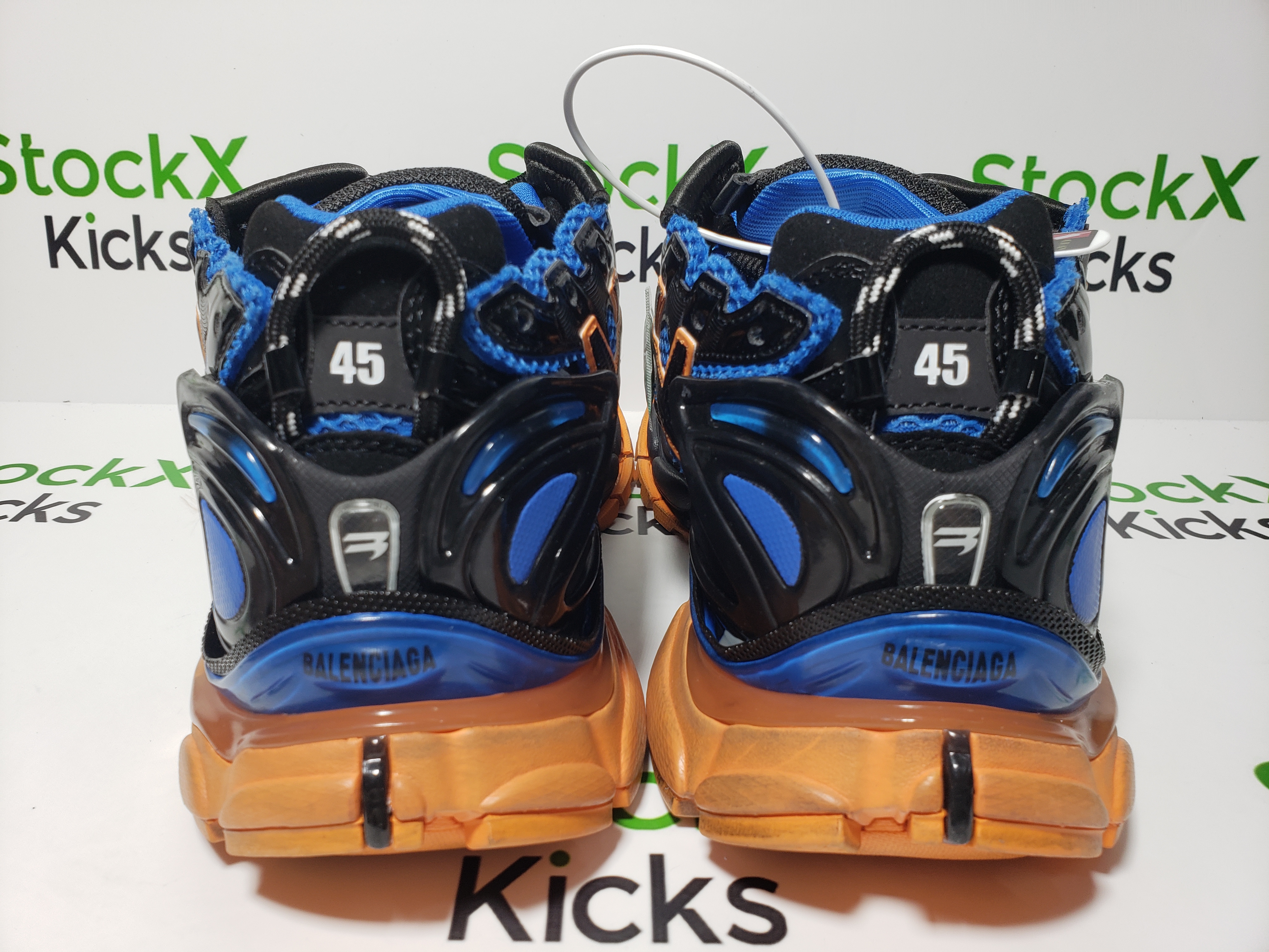Balenciaga Runner Blue Orange Black 677402 W3RB2 1120 review Stockxkicks 02