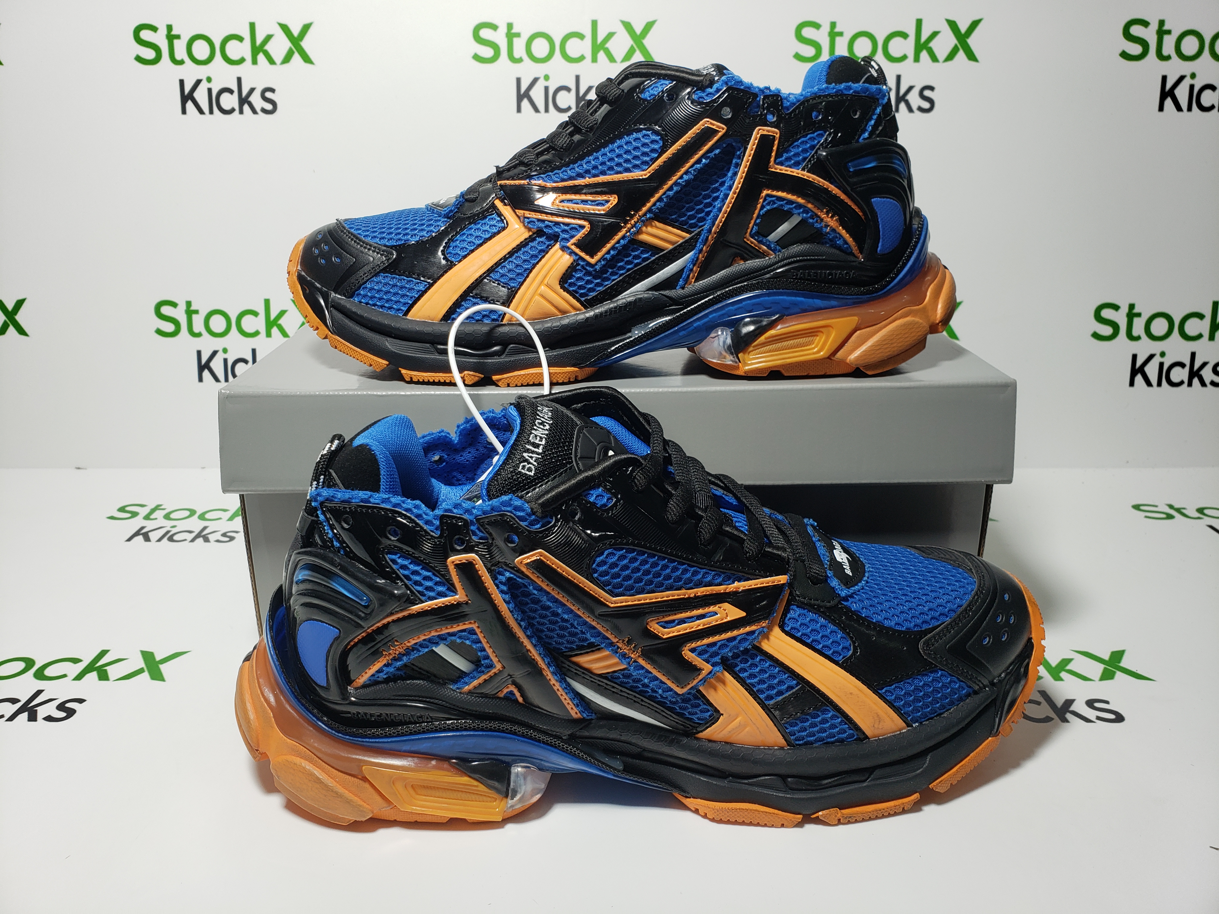 Balenciaga Runner Blue Orange Black 677402 W3RB2 1120 review Stockxkicks 05