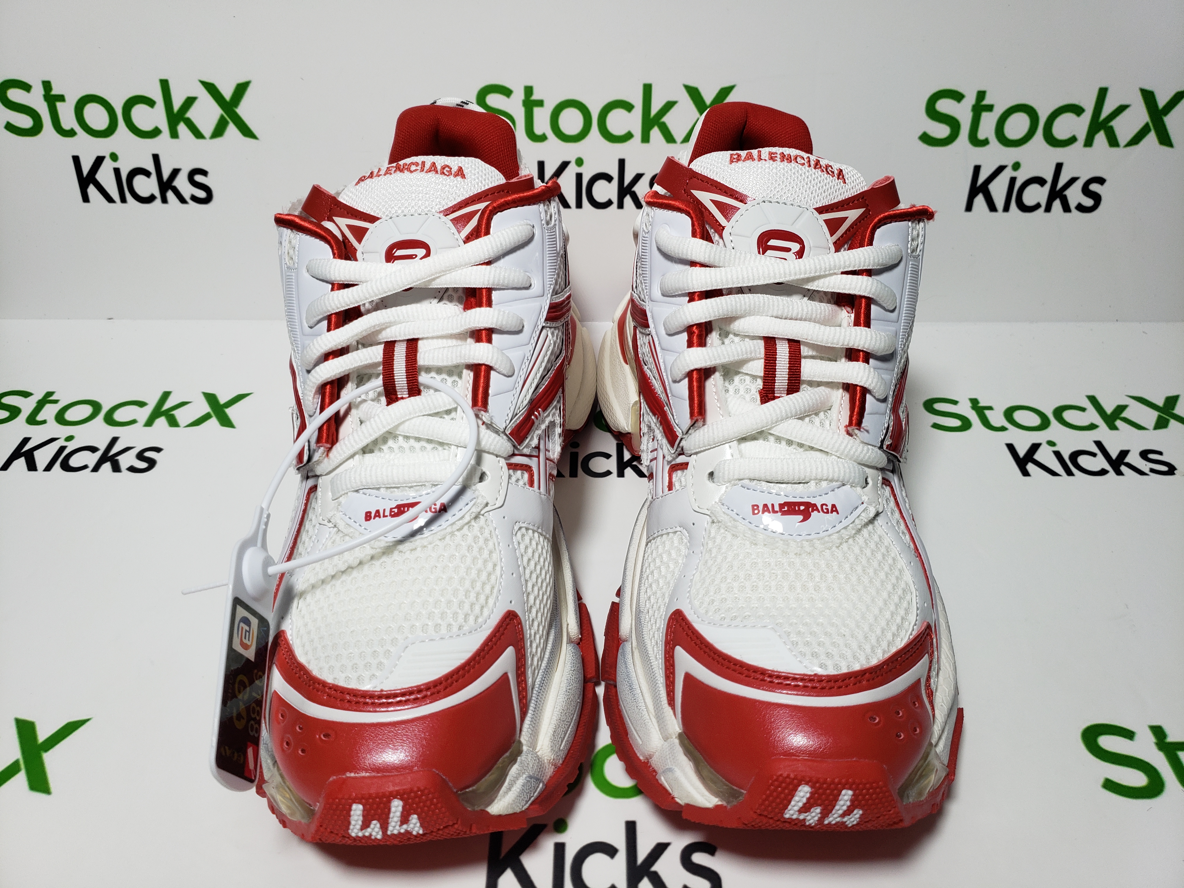 Balenciaga Runner Blue White Red 677402 W3RB2 9060 review Stockxkicks 01