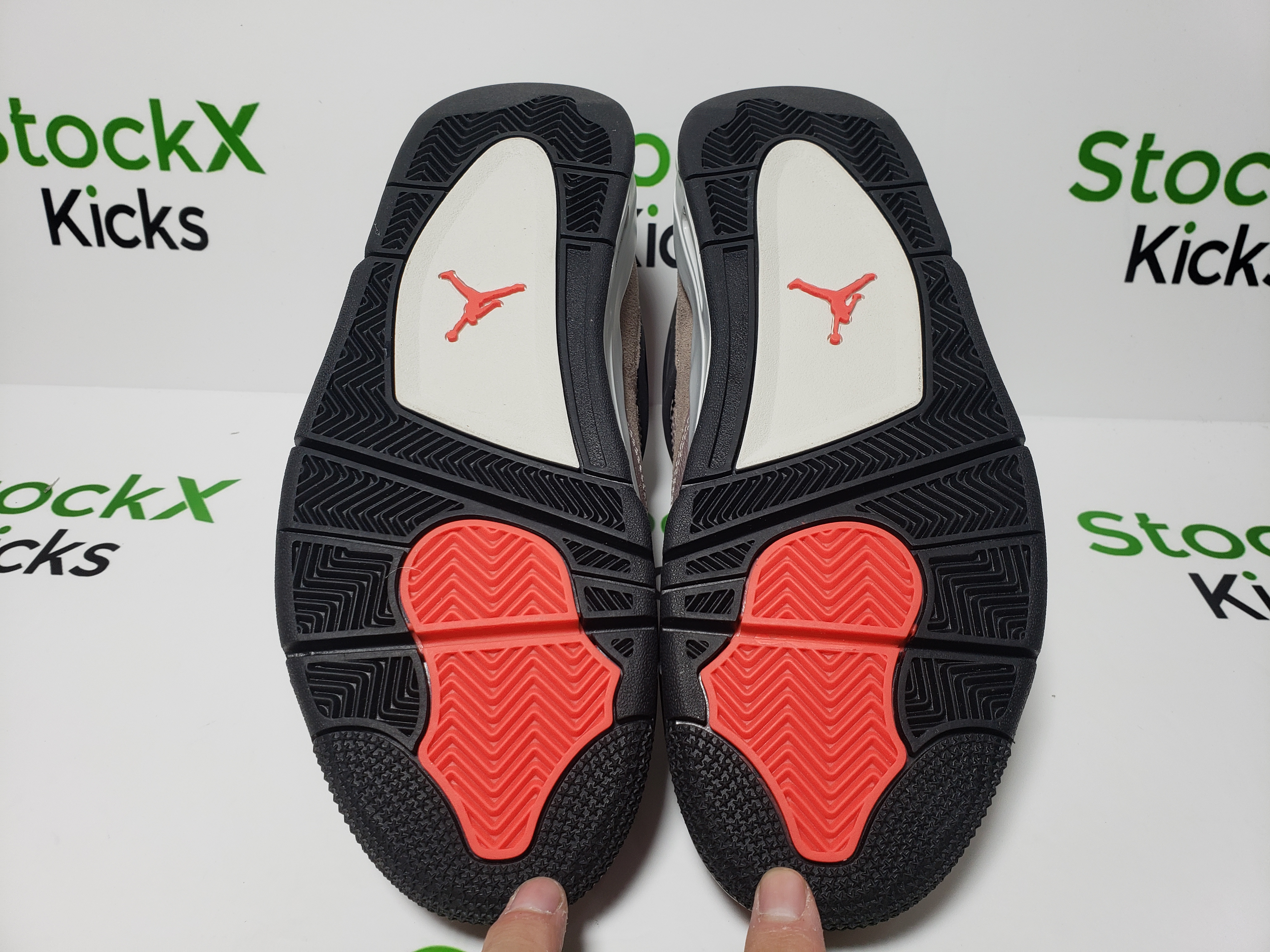 Special offer Batch Air Jordan 4 Retro Taupe Haze DB0732-200 review Stockxkicks 04