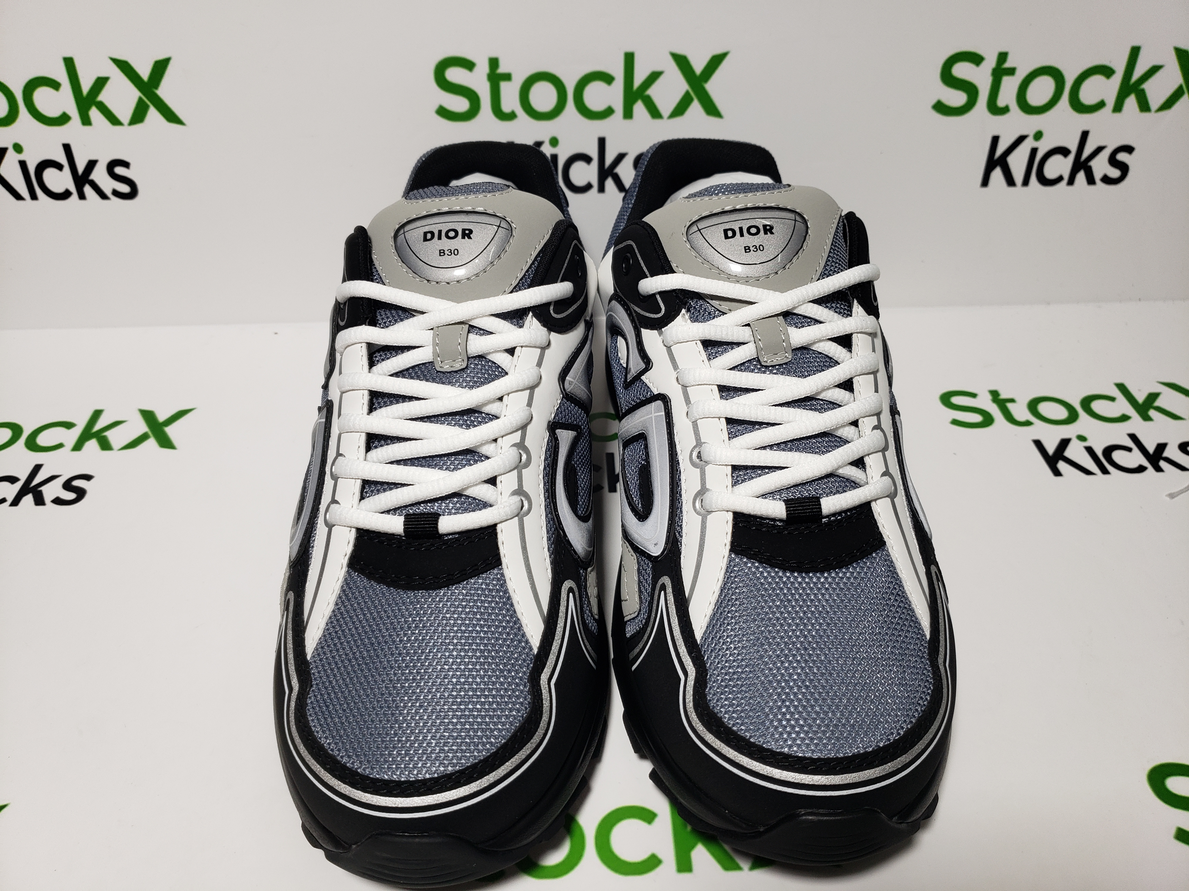 Dior B30 Countdown Sneaker Blue Mesh with Gray, White and Black Technical Fabric review Stockxkicks 01