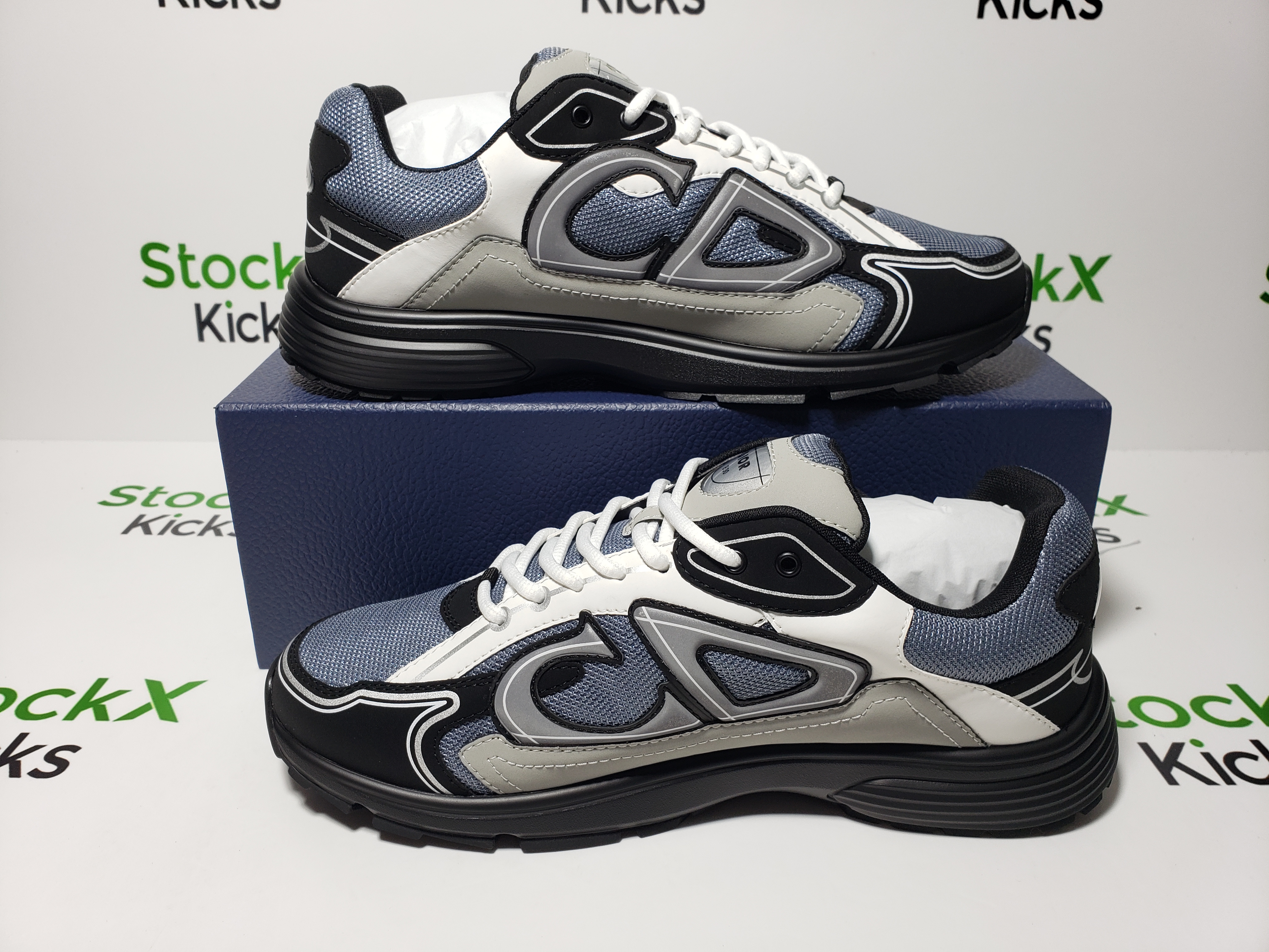 Dior B30 Countdown Sneaker Blue Mesh with Gray, White and Black Technical Fabric review Stockxkicks 06