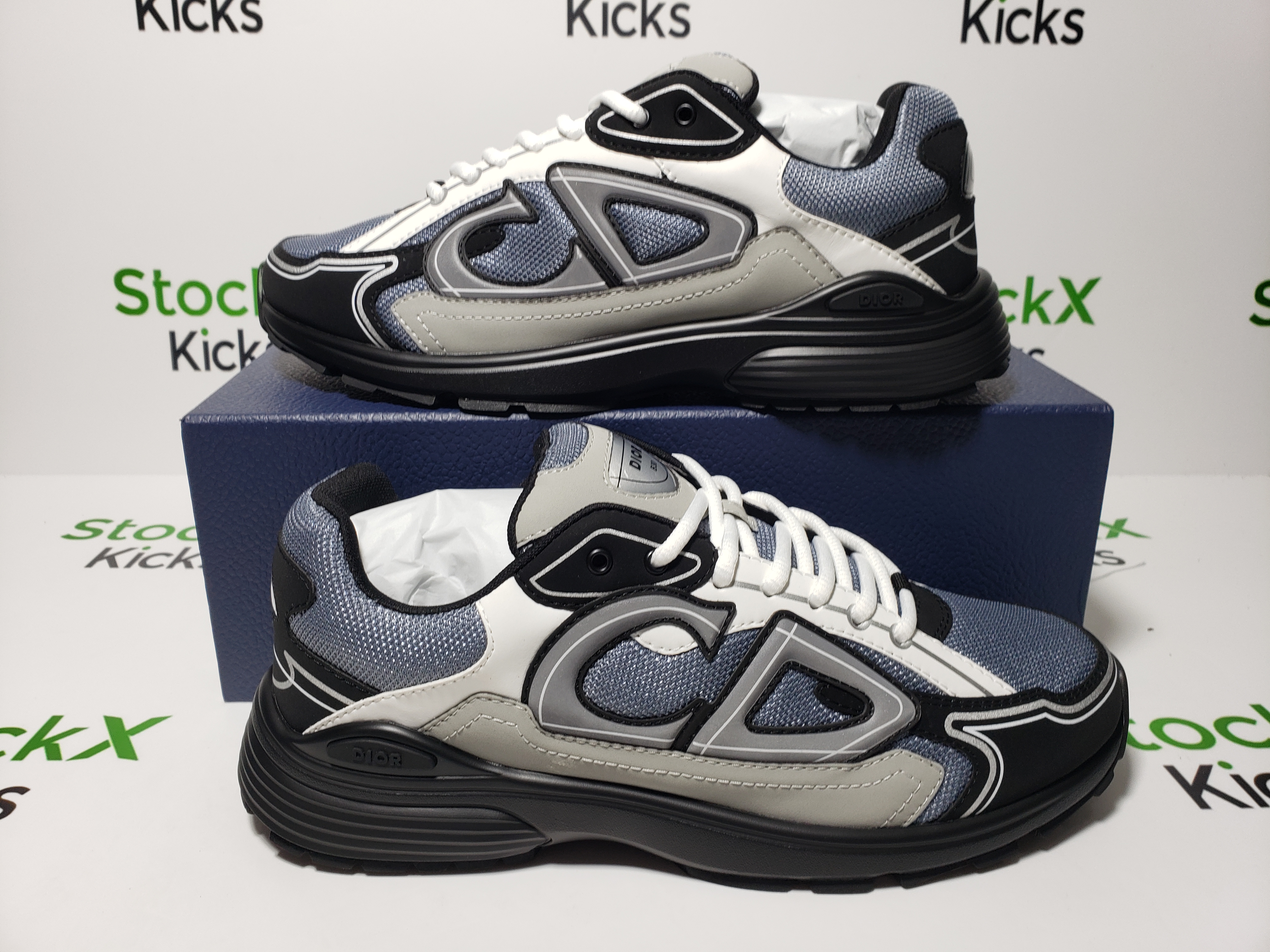 Dior B30 Countdown Sneaker Blue Mesh with Gray, White and Black Technical Fabric review Stockxkicks 05