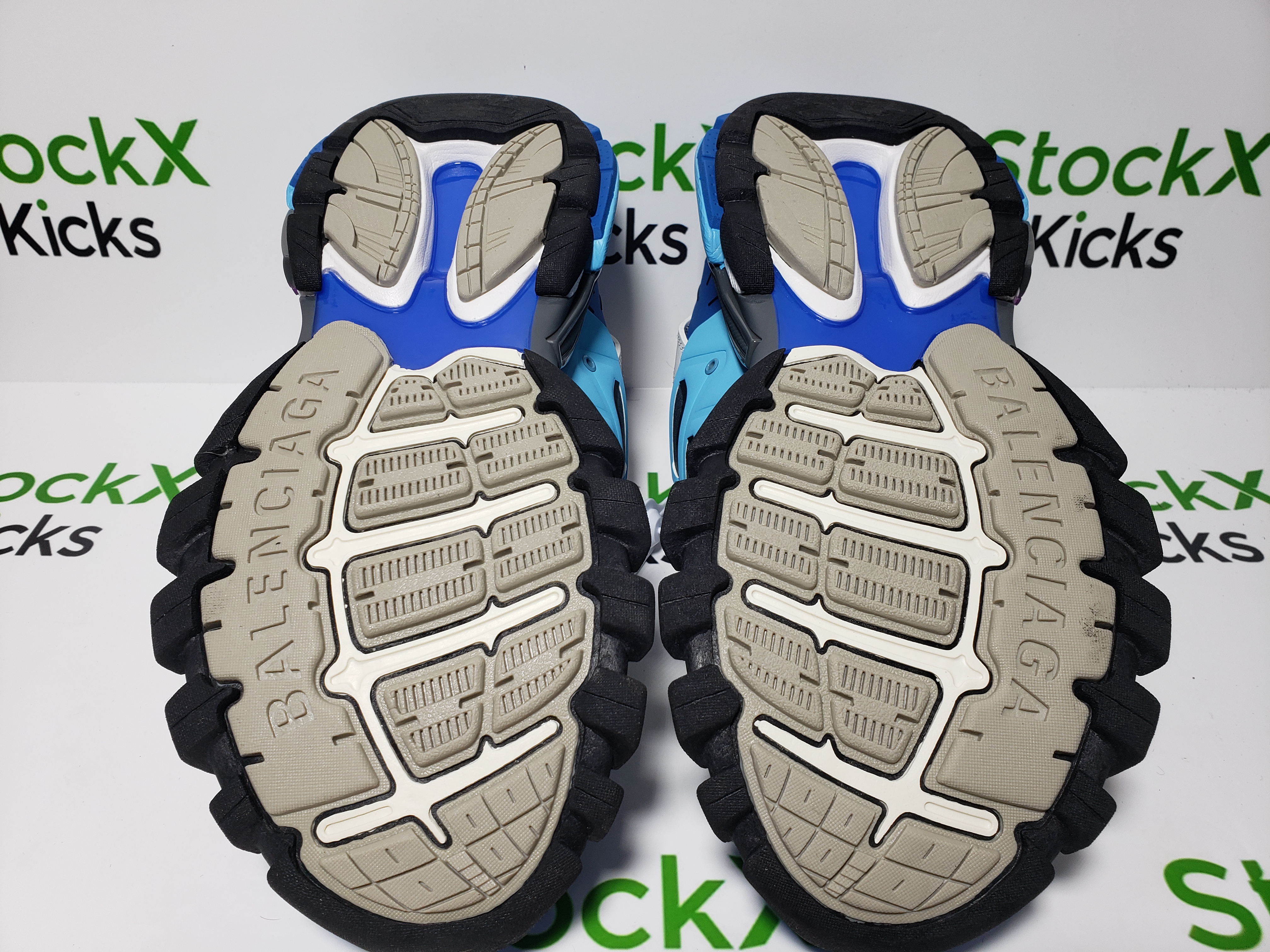 Balenciaga Track Trainer Light Blue Pink 542023 W1GB5 4162 review Stockxkicks 04