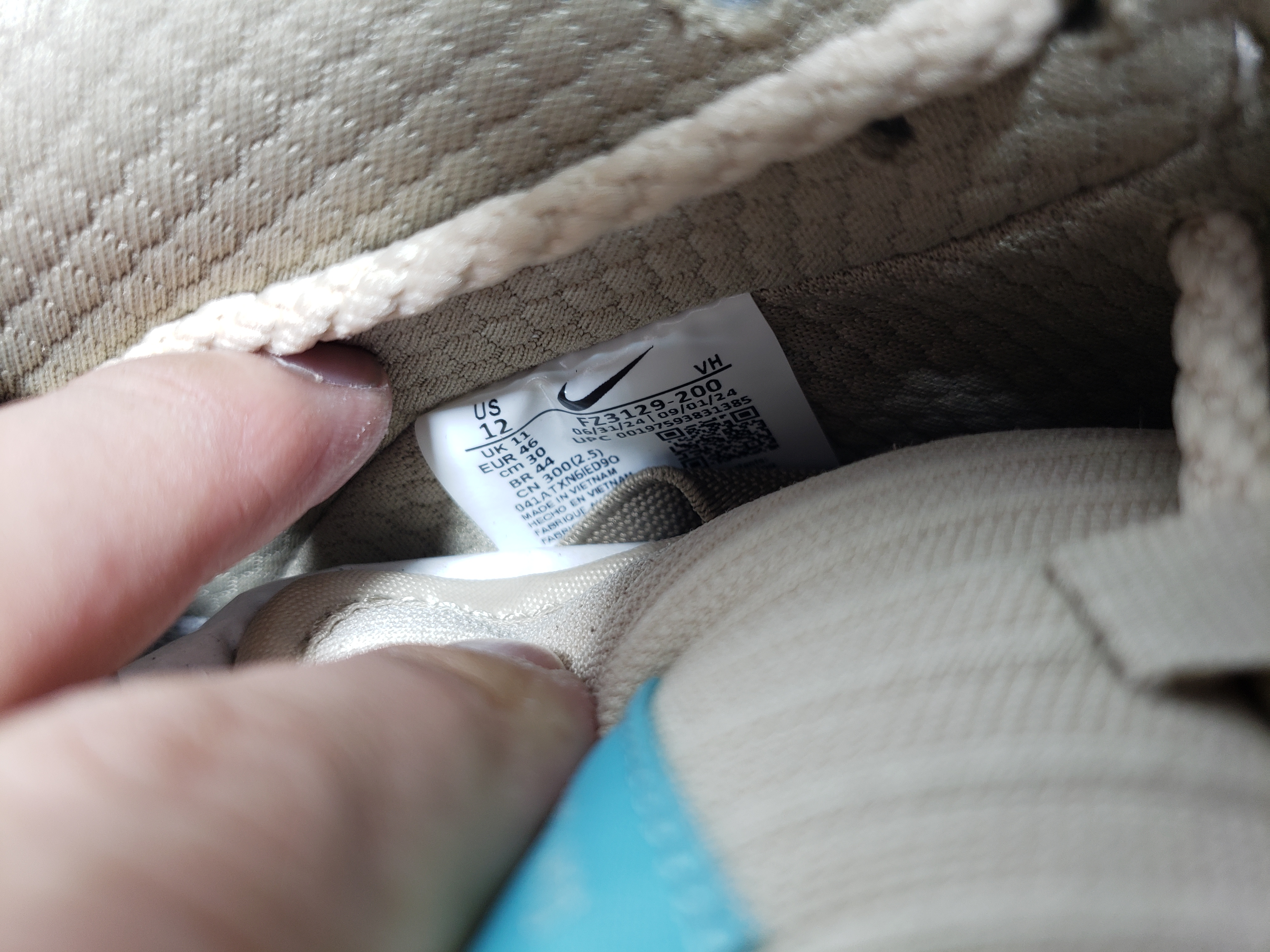 LJR Batch Nike SB Dunk Low Big Money Savings FZ3129-200 review Stockxkicks 04