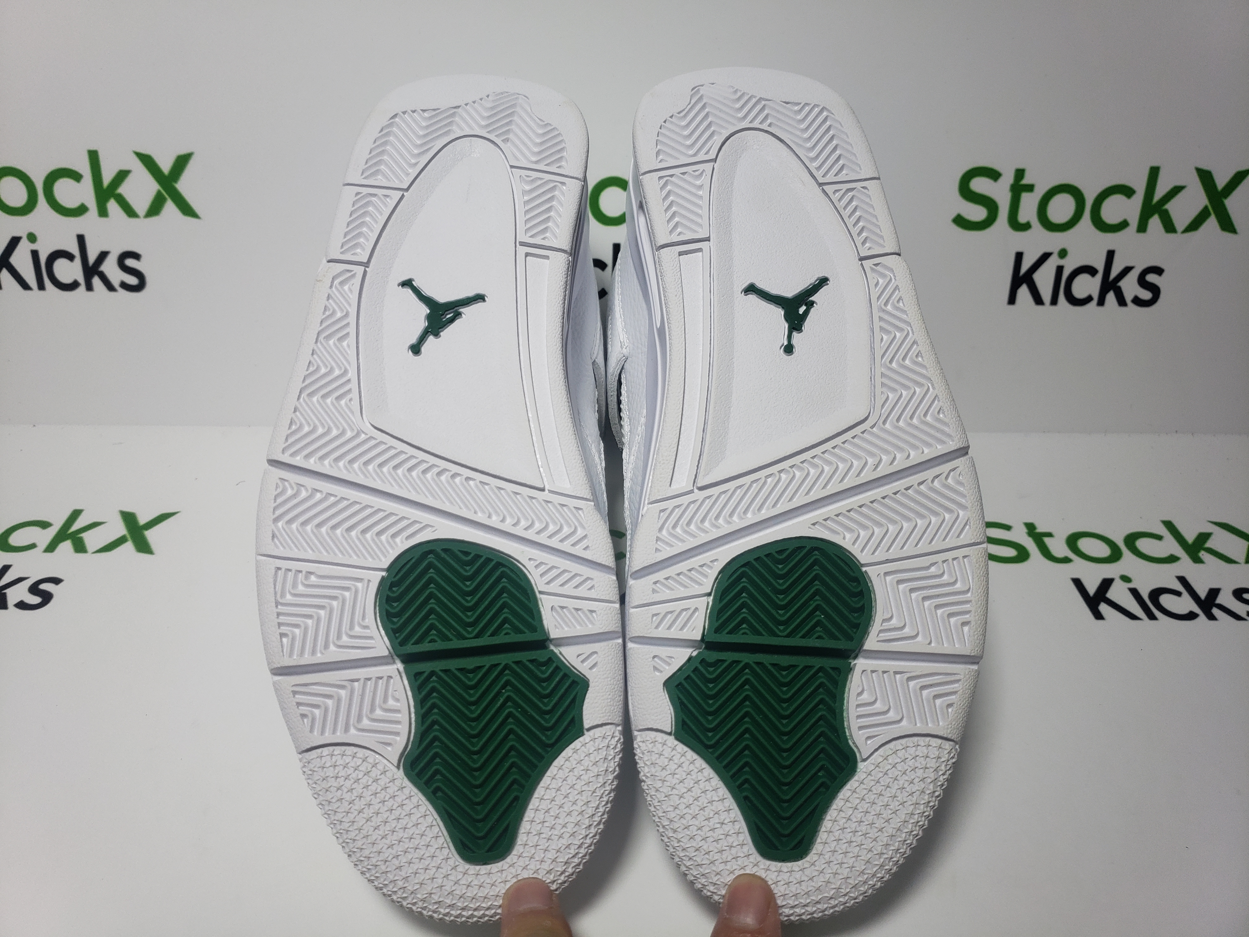 PK GodBatch Air Jordan 4 Retro Metallic Green CT8527-113 review Stockxkicks 04