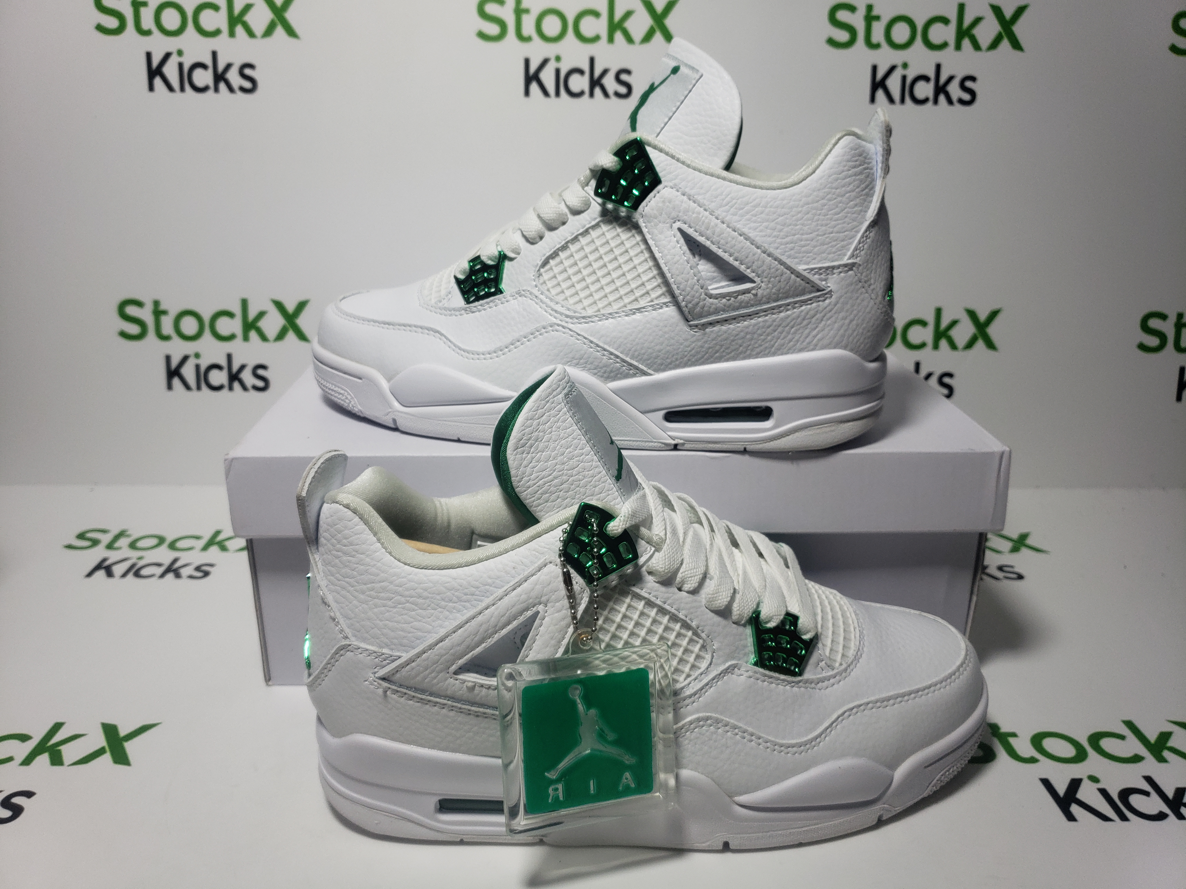 PK GodBatch Air Jordan 4 Retro Metallic Green CT8527-113 review Stockxkicks 05