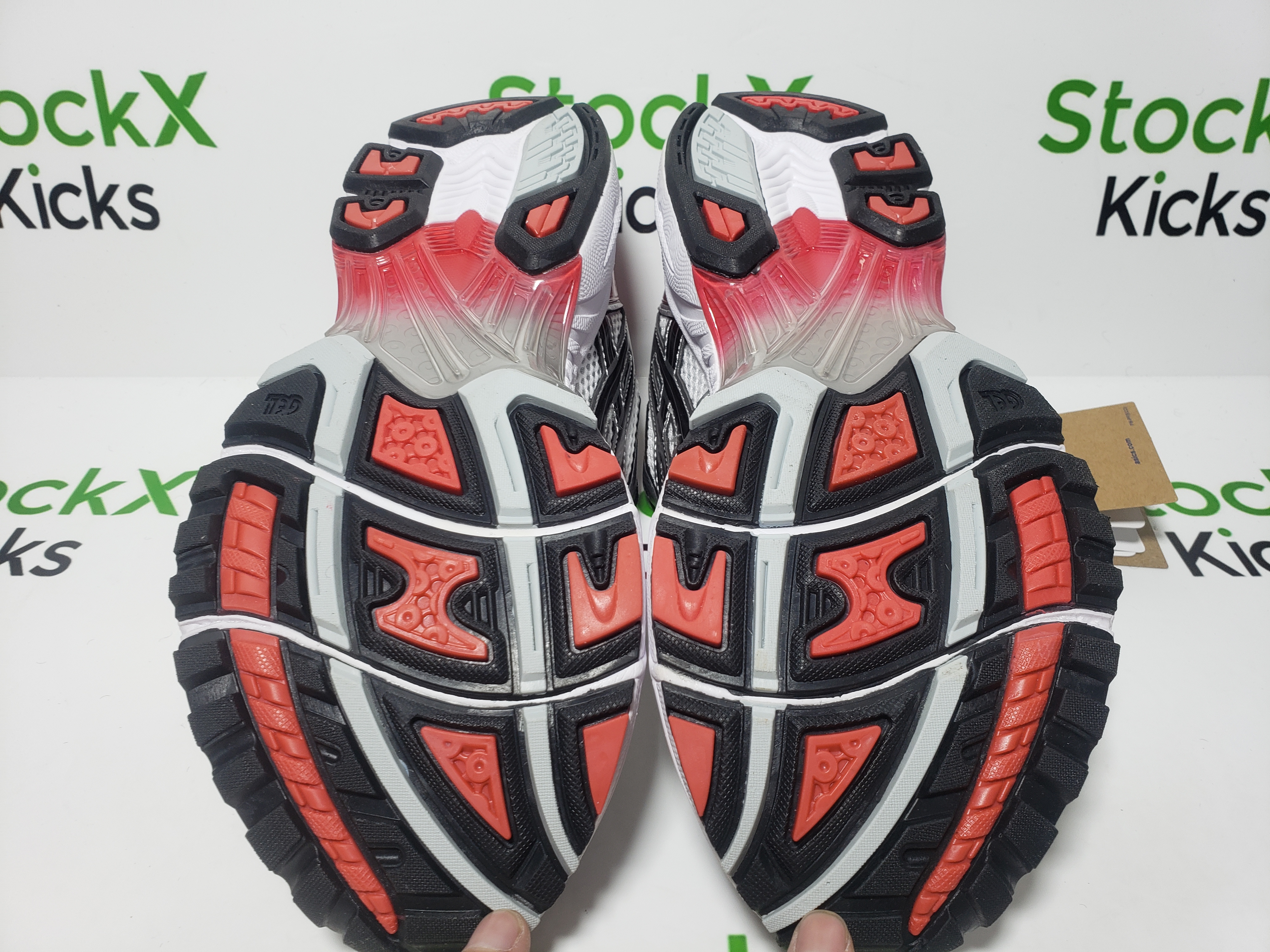 ASICS Gel-Kayano 14 White Classic Red 1201A019-103 review Stockxkicks 04