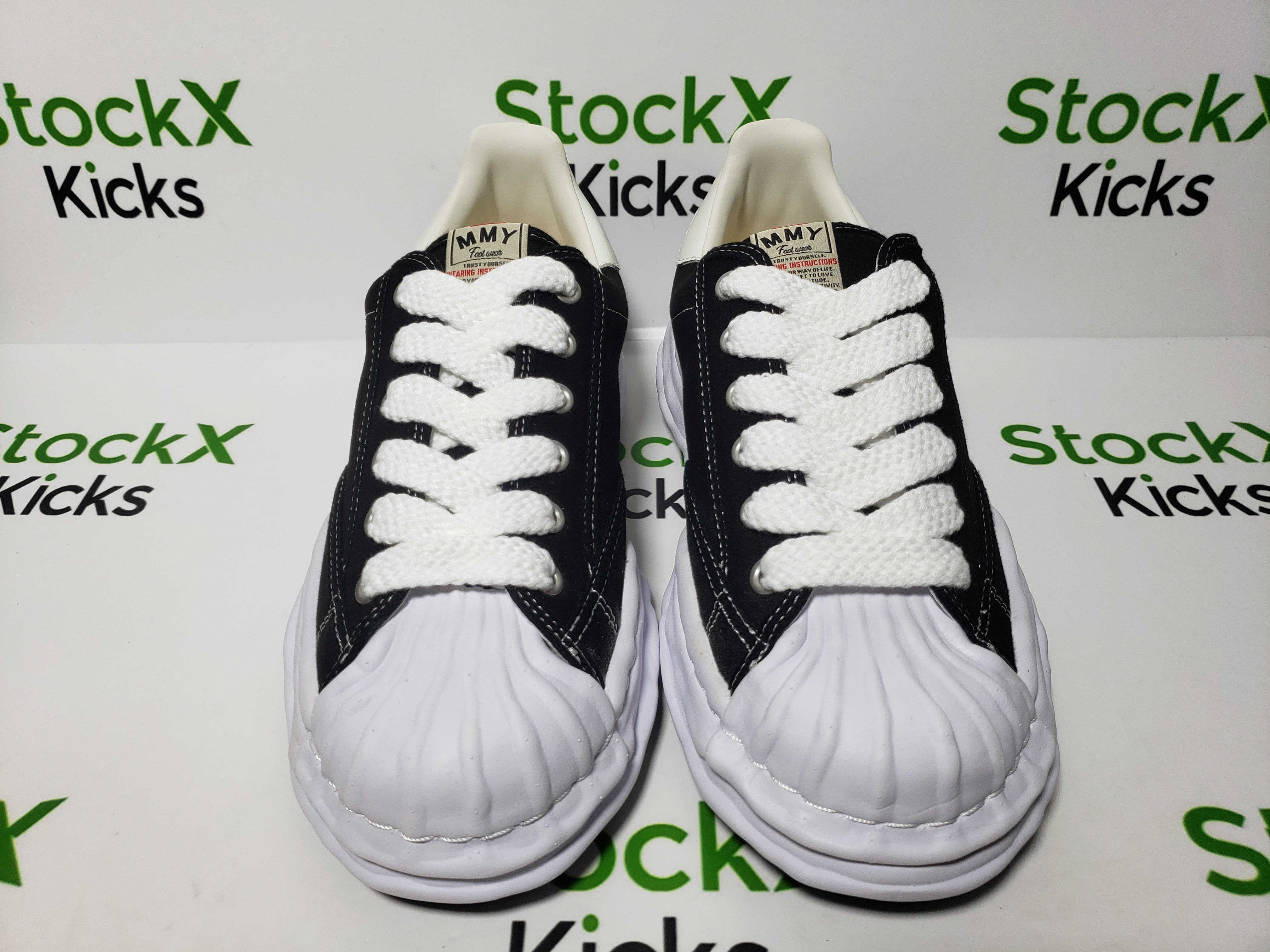 Maison MIHARA YASUHIRO Black And White NO.703 review Stockxkicks 01