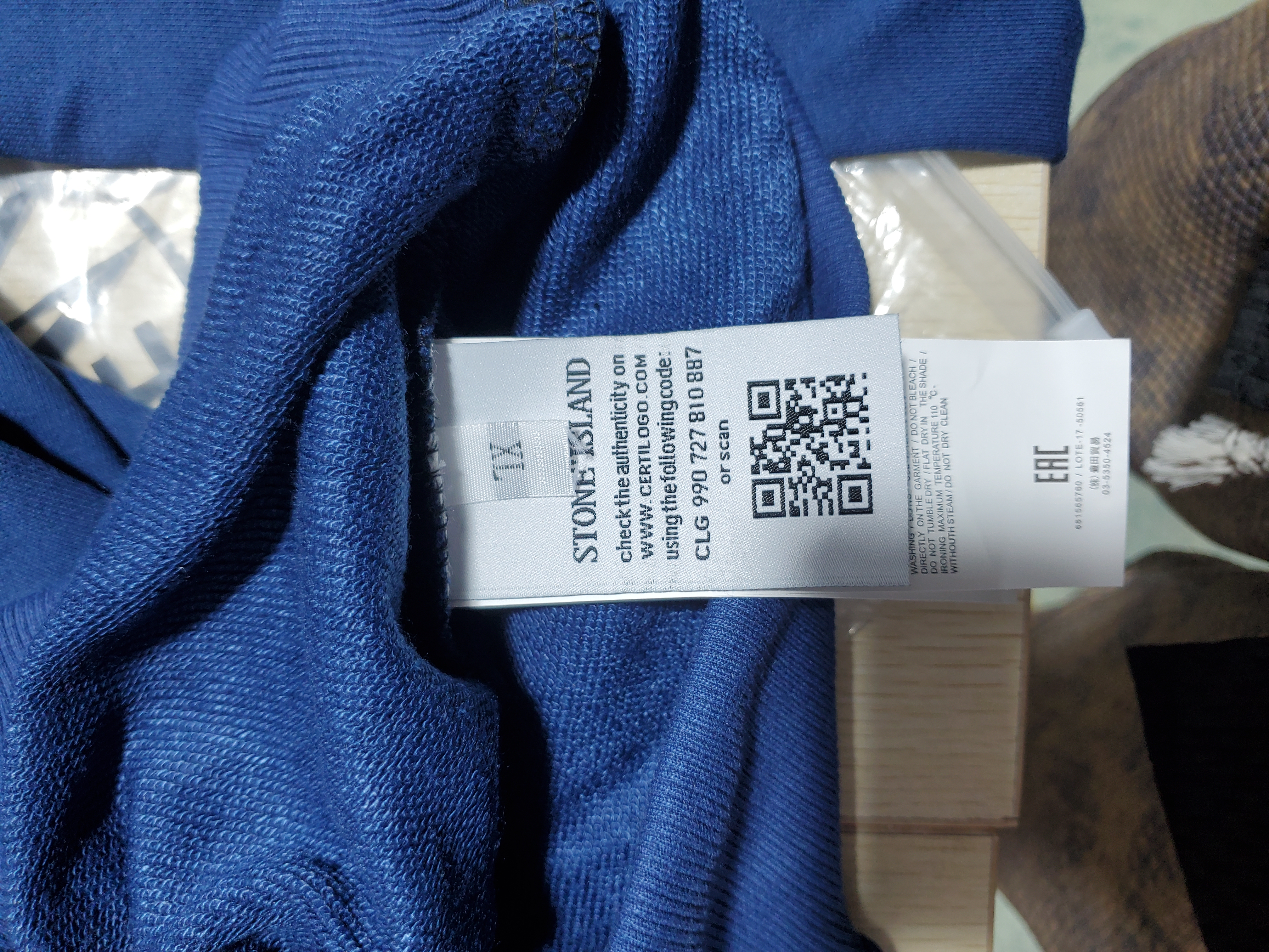 Stone Island Sweatshirt  White/Grey/Khaki/Musk green/Dark green/Olive green/Navy Blue/Black YZ 9018 review Stockxkicks 03