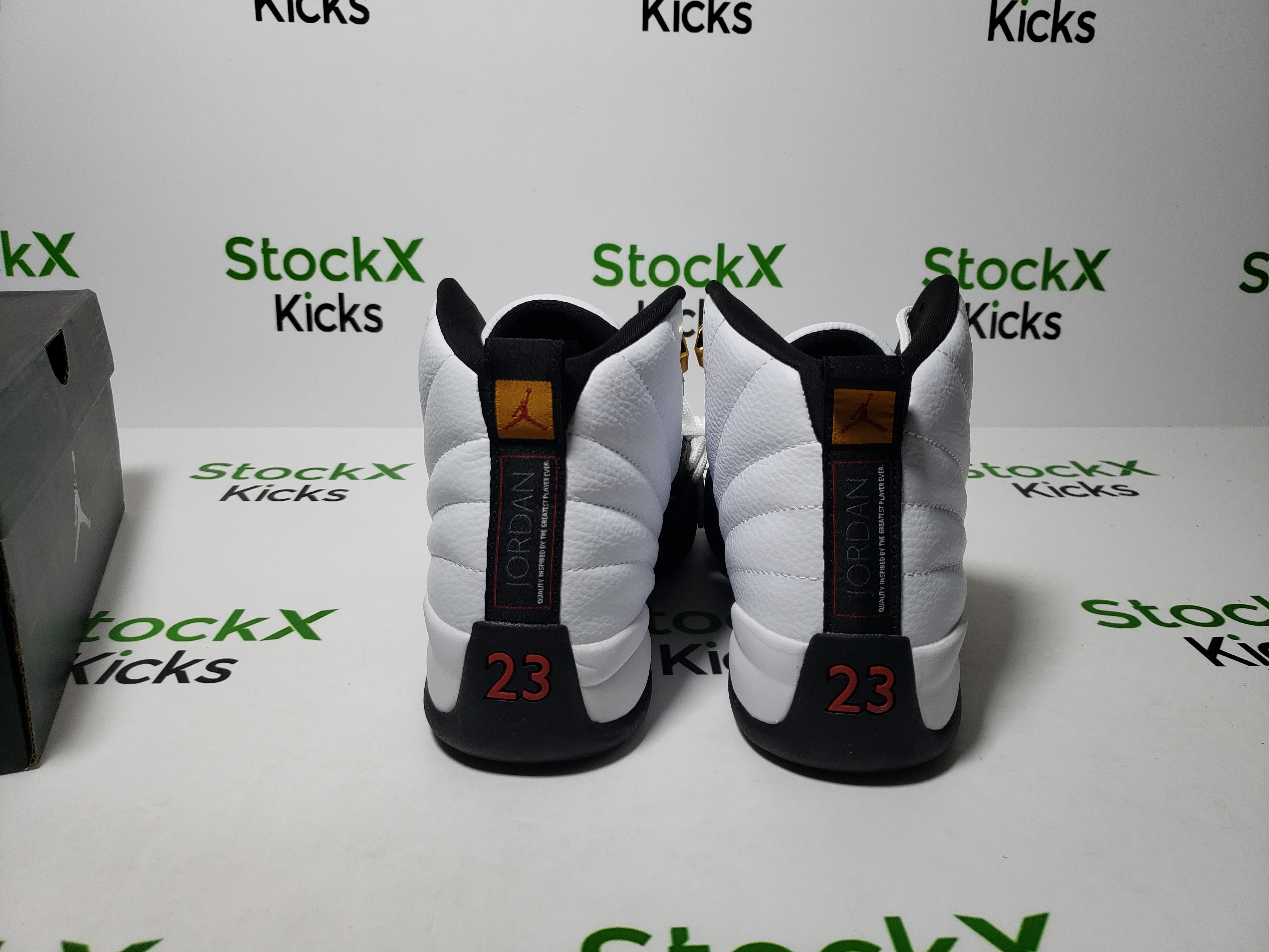 PK God Batch Air Jordan 12 Retro Royalty Taxi 12881427-170 review Stockxkicks 03
