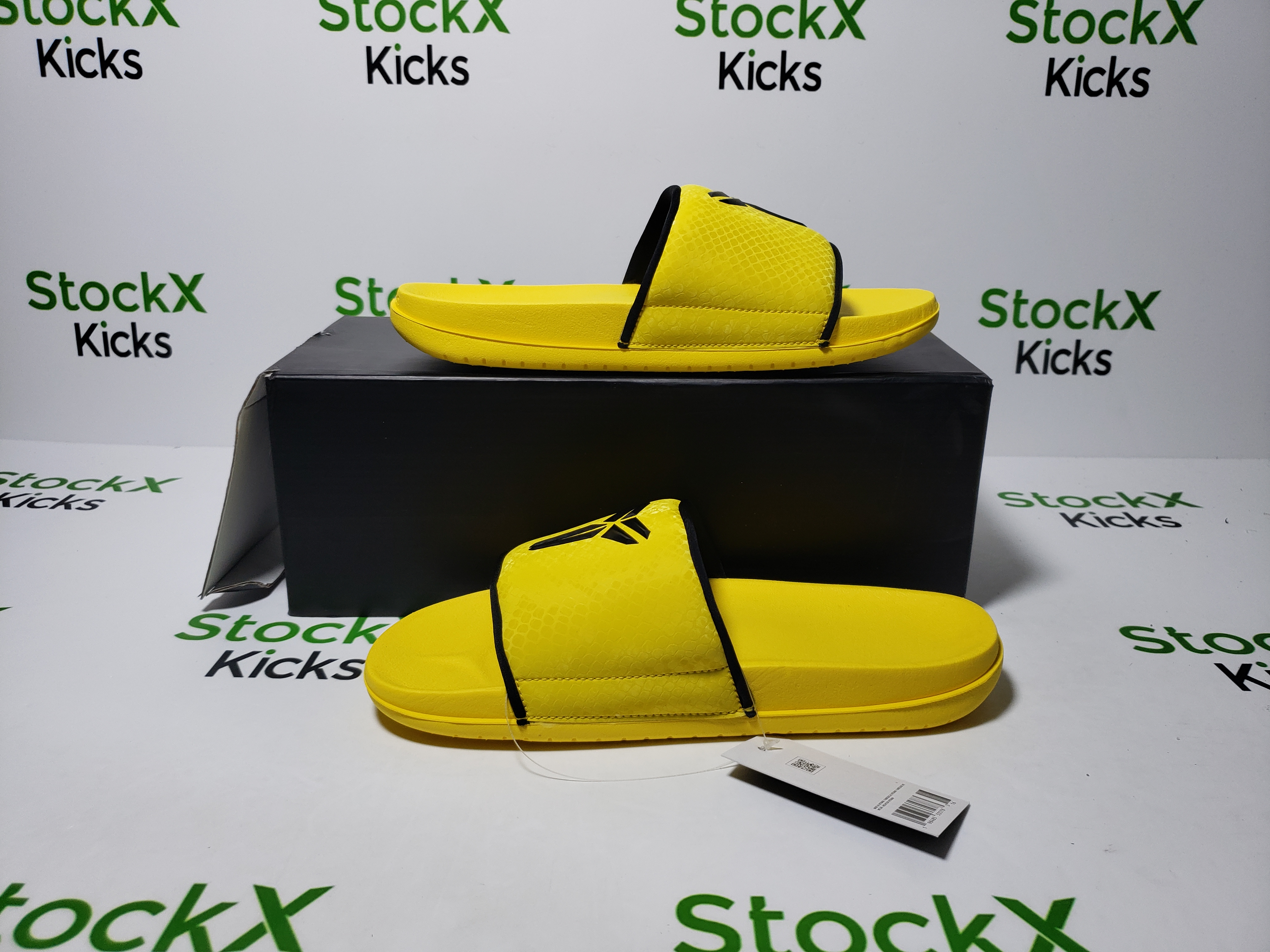 Nike Kobe Bryant x Offcourt Slide Black Yellow IF2870-700 review Stockxkicks 01