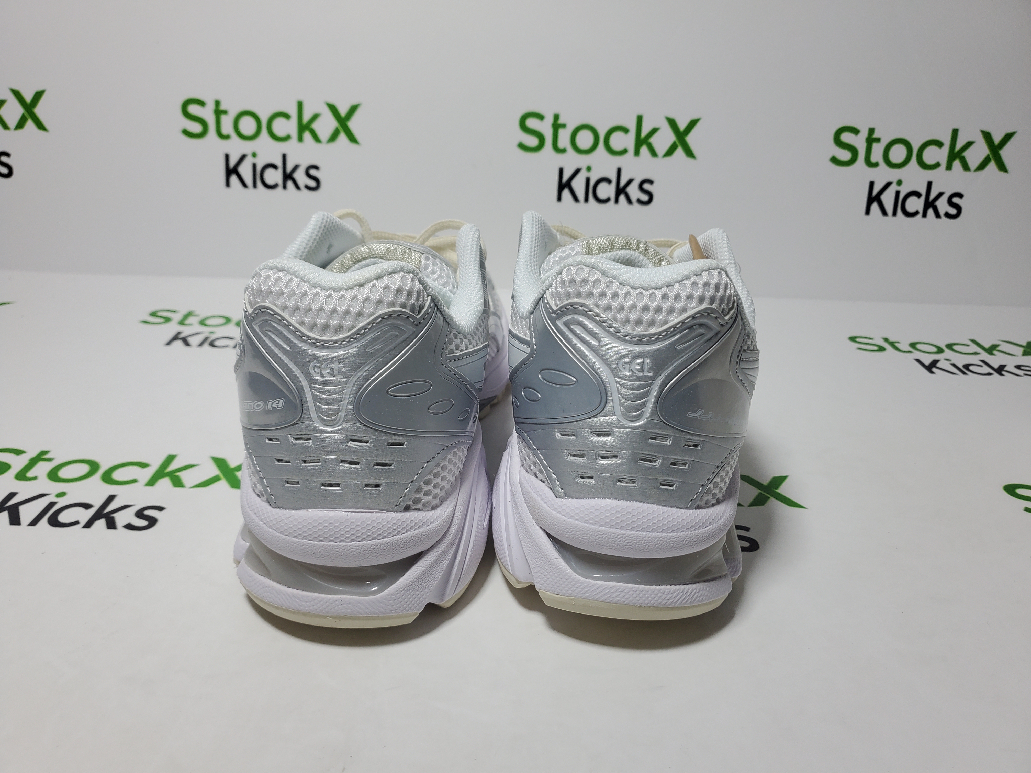 ASICS Gel-Kayano 14JJJJound Silver White 1201A457-100 review Stockxkicks 03