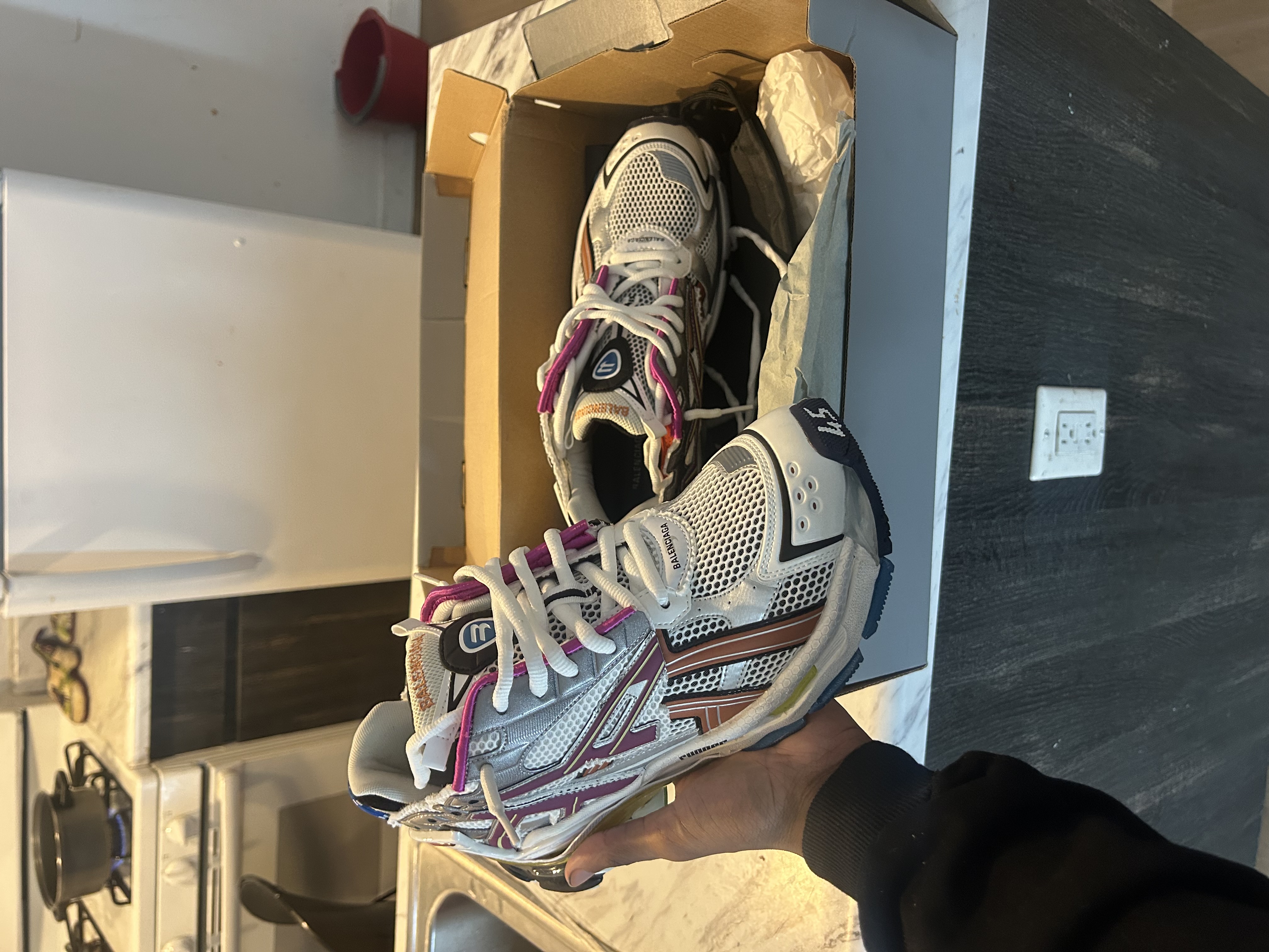 【Top PK Version】Balenciaga Runner Multicolor 677403W3RB68123 review fuksslat