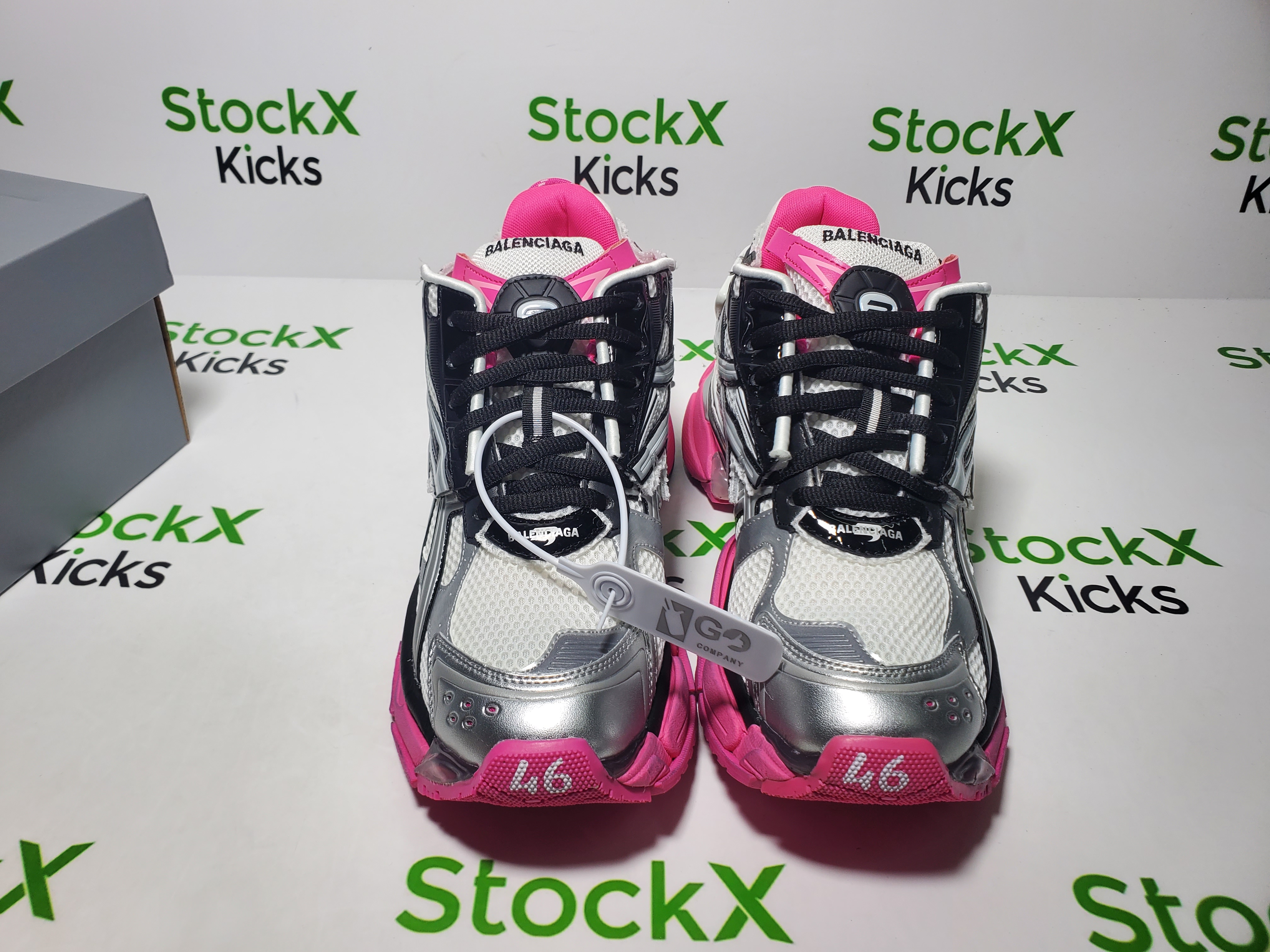 Balenciaga Runner Silver Pink 677402 W3RB2 9155 review Stockxkicks 04