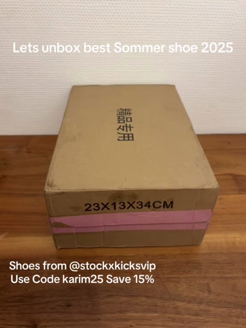 Chanel CC Logo Sneaker Black Silver review 