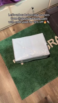 Balenciaga Runner Leather Free Grey Light Purple Neon Yellow White 677402 W3RH5 0308 review Paid