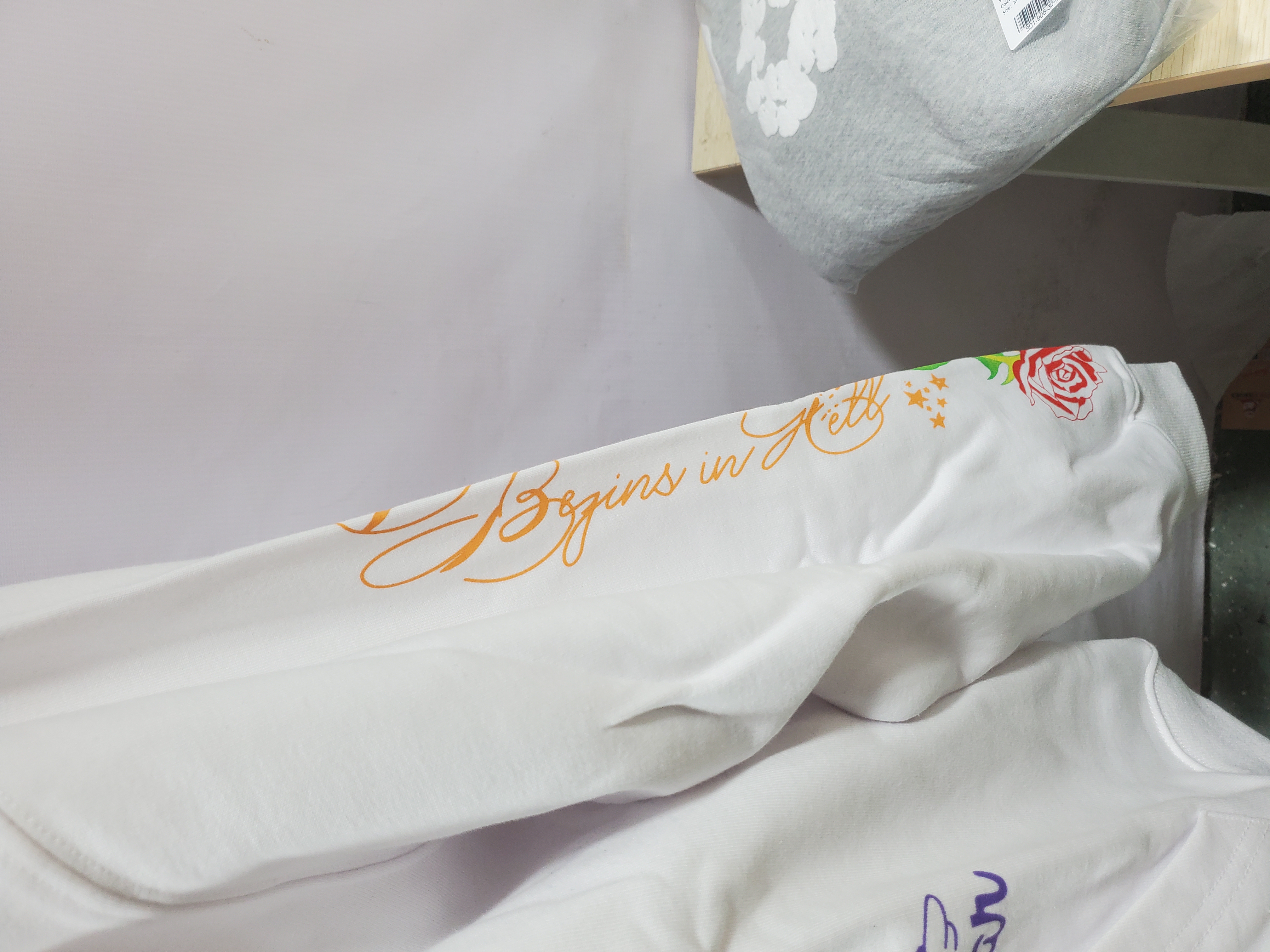 Hellstar Hoodie White review Stockxkicks 03