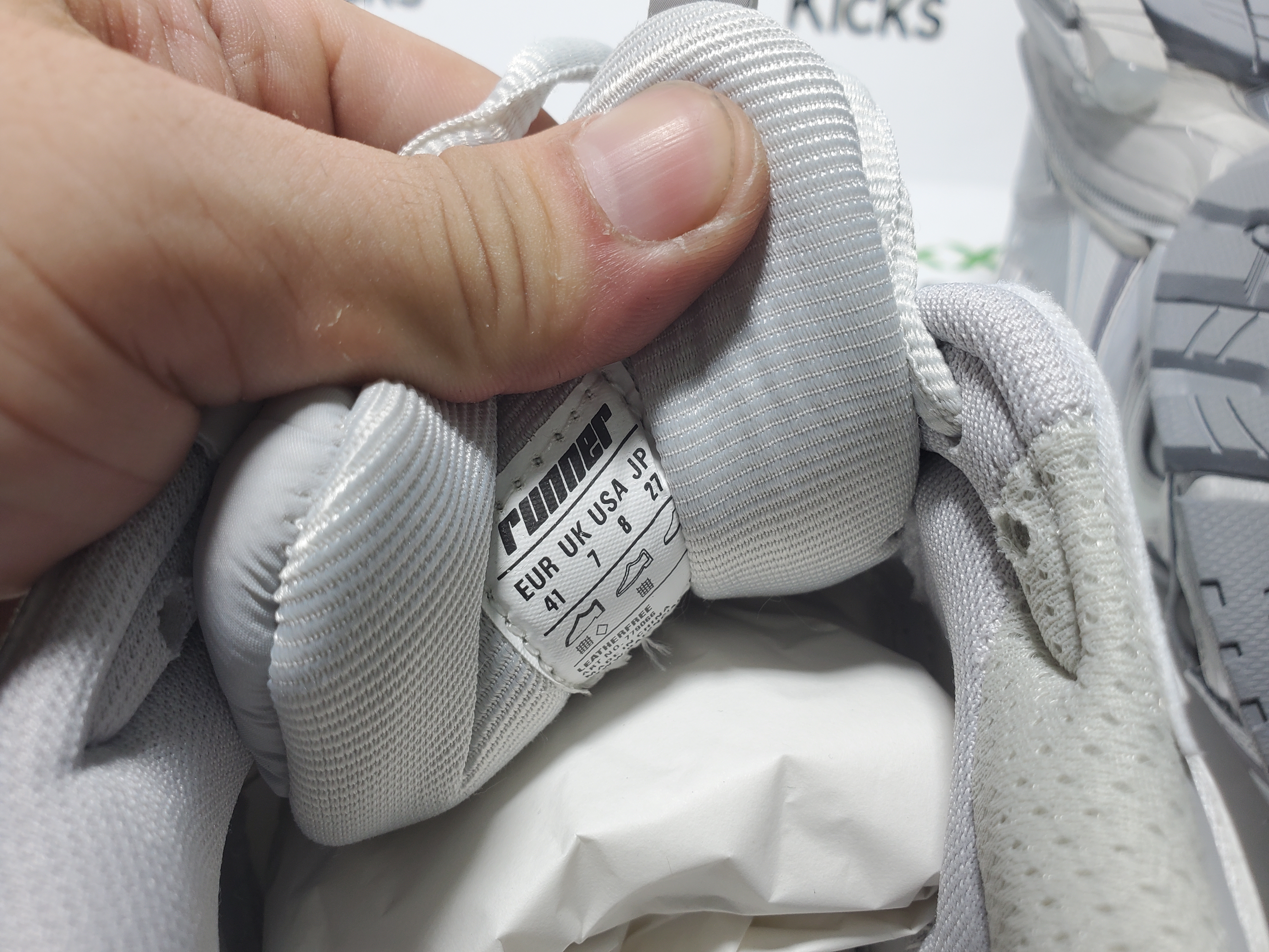 Balenciaga Runner 2.0 Grey Silver 779064 WRNNY 1180 review Stockxkicks 06