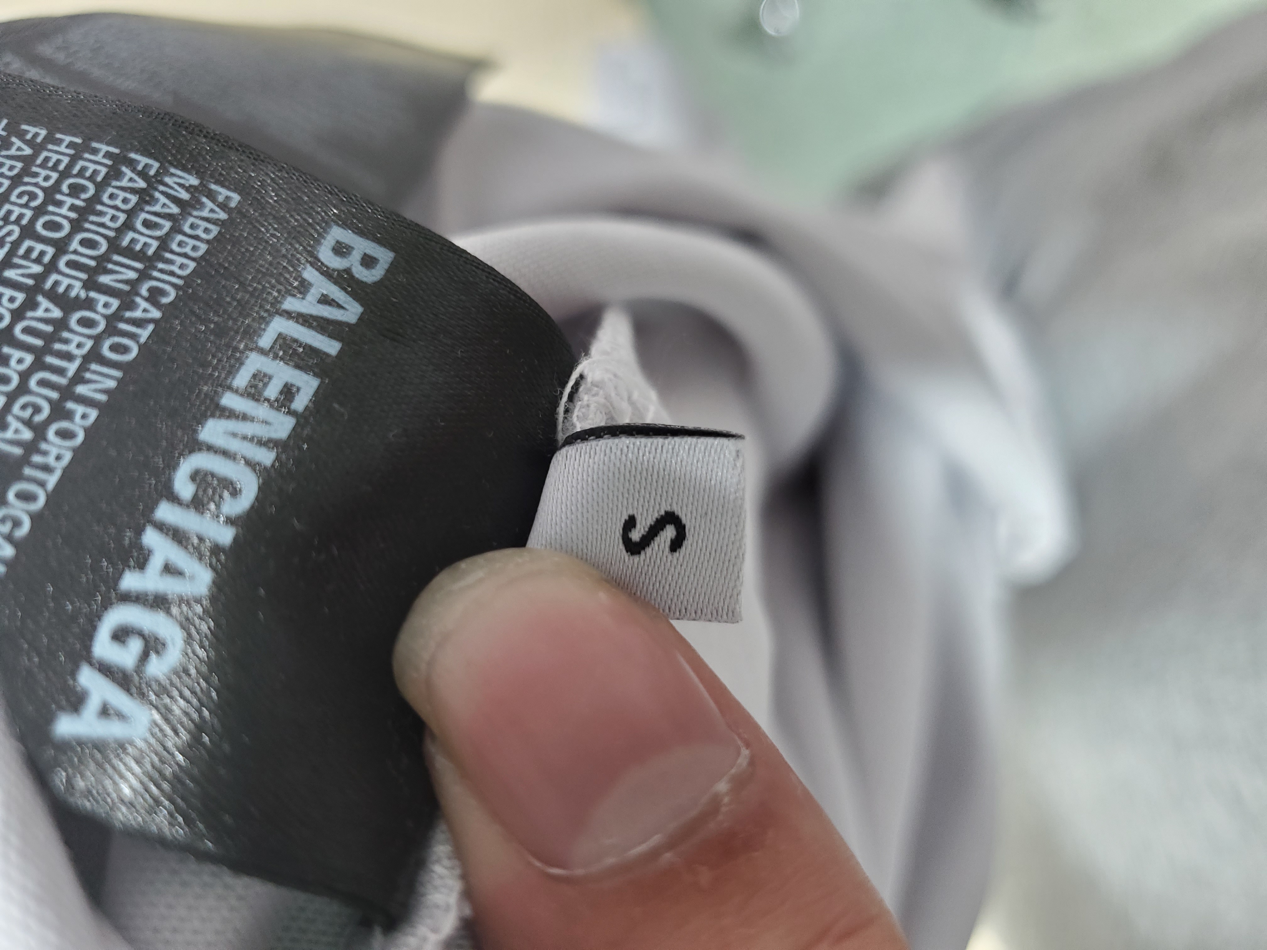 Balenciaga T-Shirt  KT2338 review Stockxkicks 00