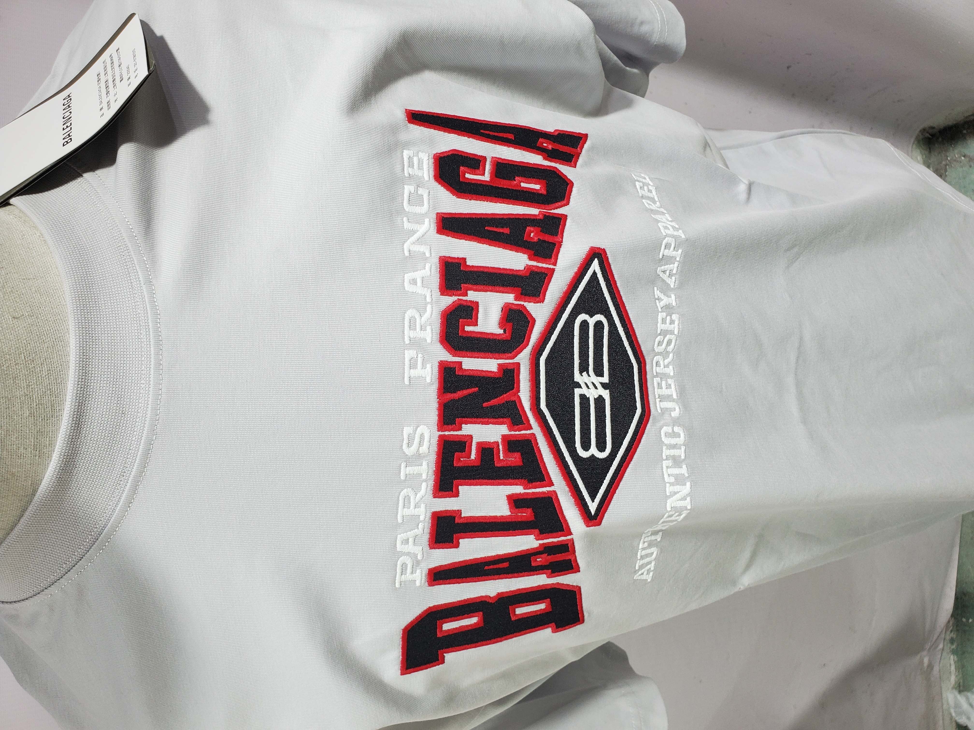 Balenciaga T-Shirt  KT2338 review Stockxkicks 02