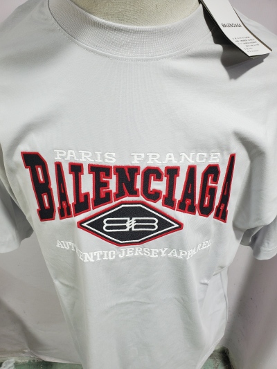 Balenciaga T-Shirt  KT2338 review Stockxkicks 02