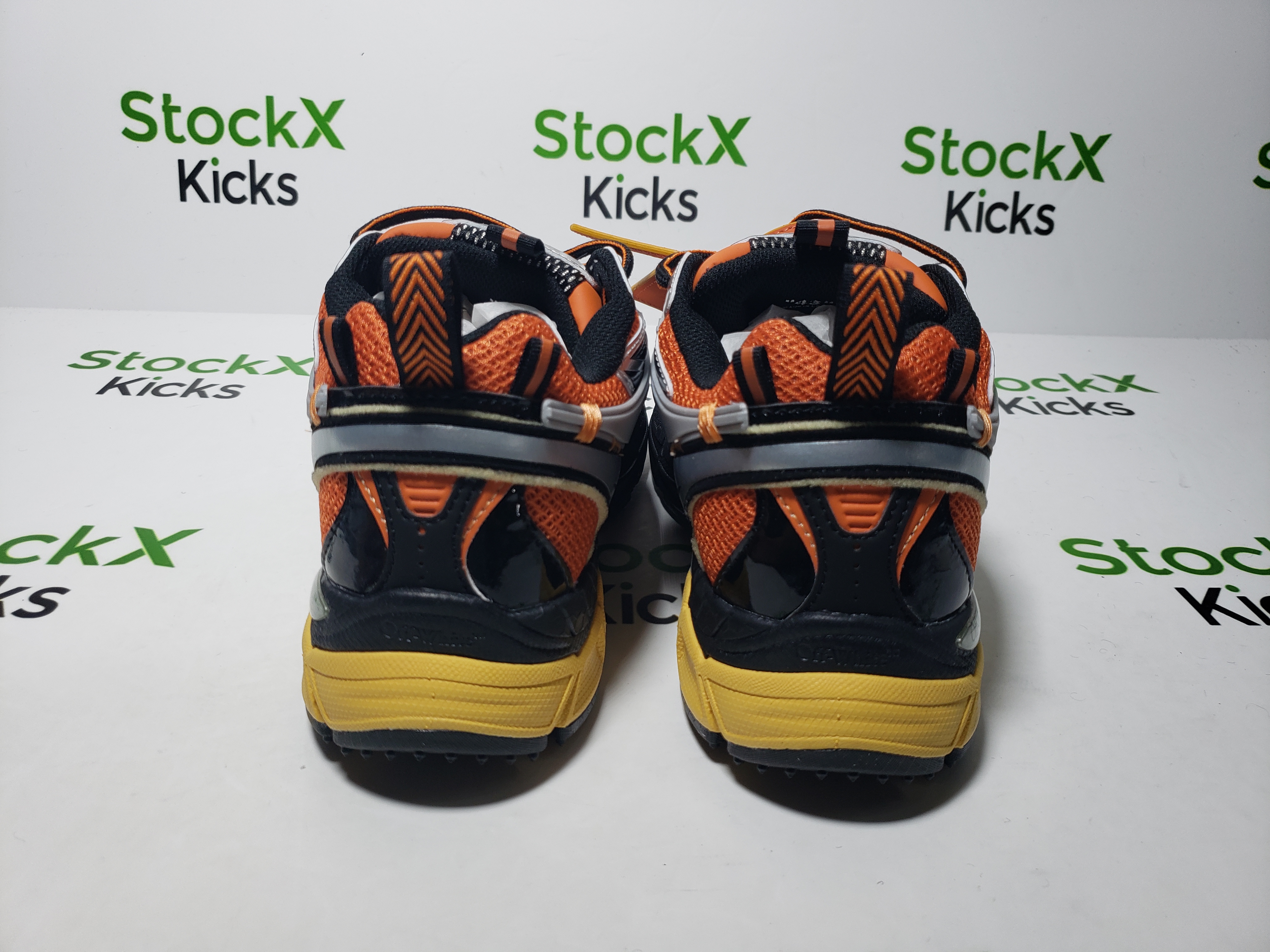 Off White Be Right Back Sneakers Orange OMIA295S25 FAB00 17225 review Stockxkicks 03