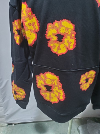 Denim Tears x Offset Wreath Hoodie Black YZ 241212 review Stockxkicks 02