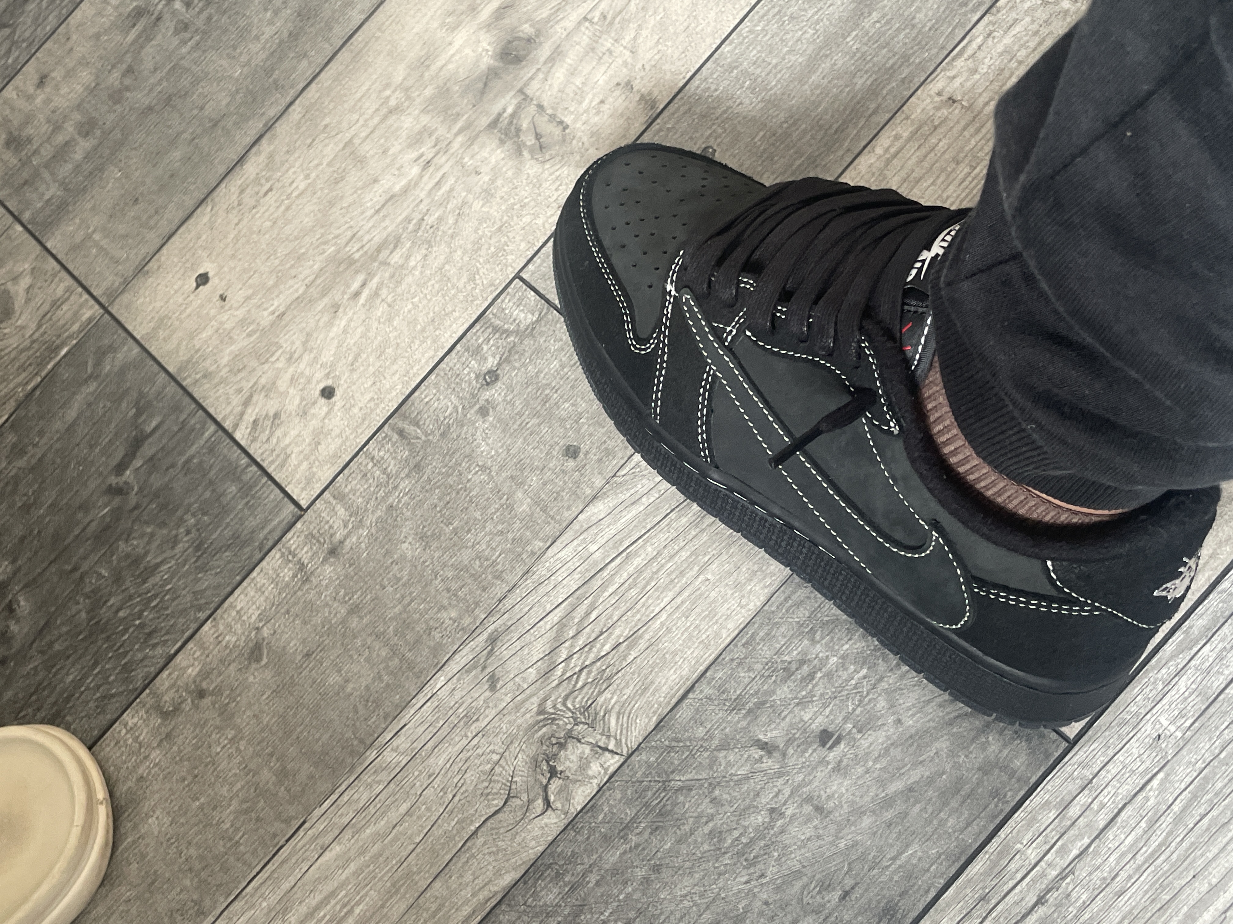 【$59 High Cost Effective】Air Jordan 1 Retro Low OG SP Travis Scott Black Phantom DM7866-001 review Kyle 01