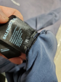 Balenciaga T-Shirt KT2395 review Stockxkicks 01