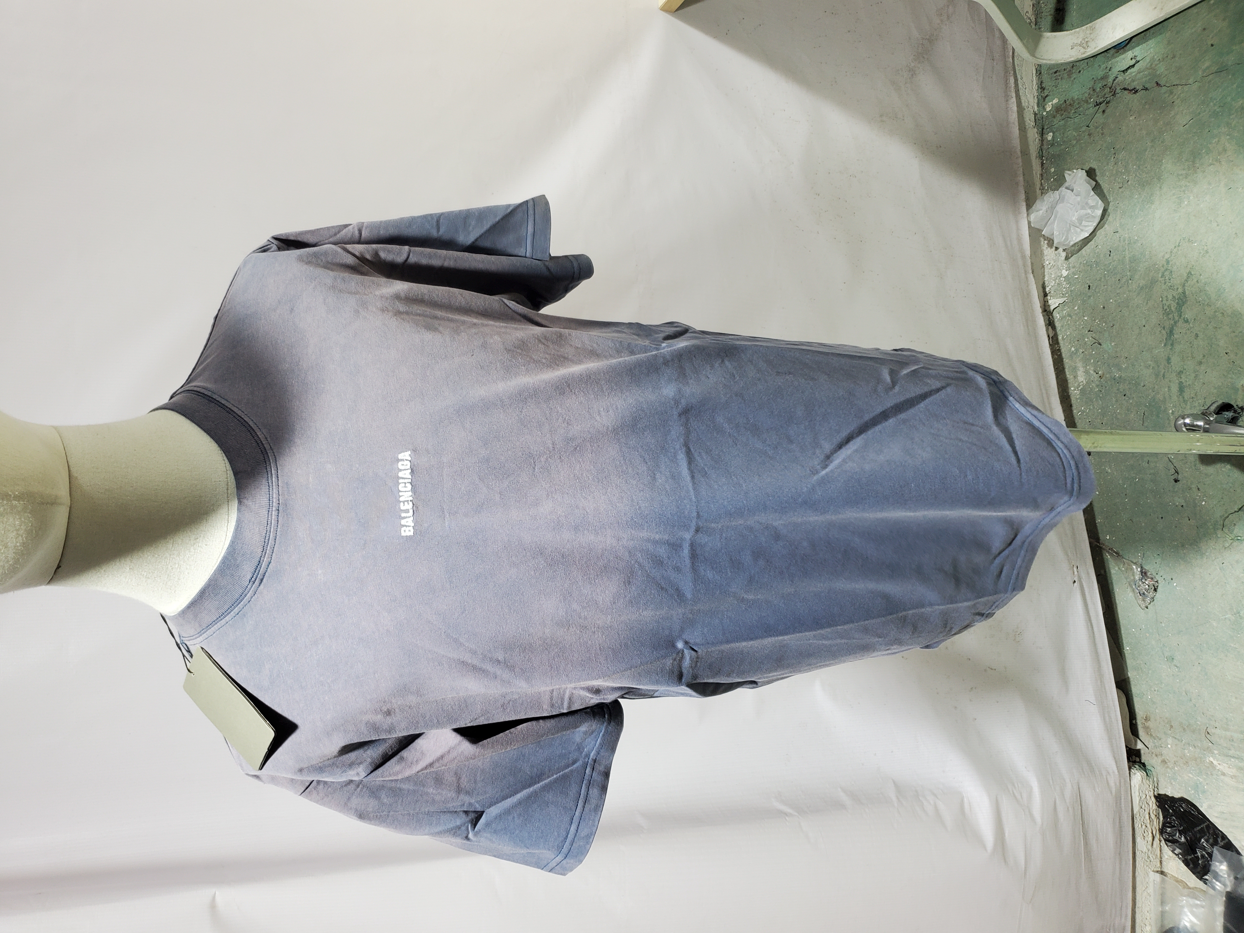 Balenciaga T-Shirt KT2395 review Stockxkicks 01