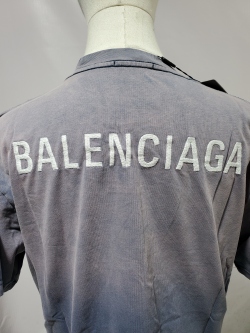 Balenciaga T-Shirt KT2395 review Stockxkicks 05