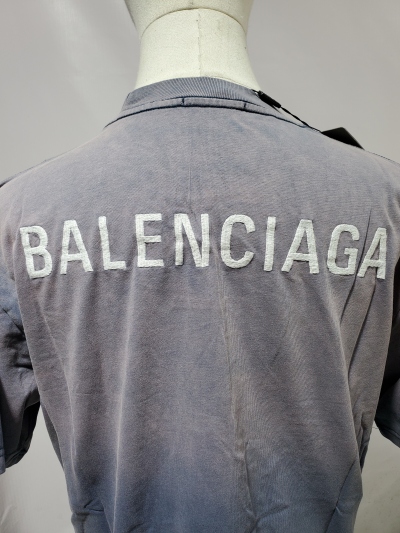 Balenciaga T-Shirt KT2395 review Stockxkicks 04