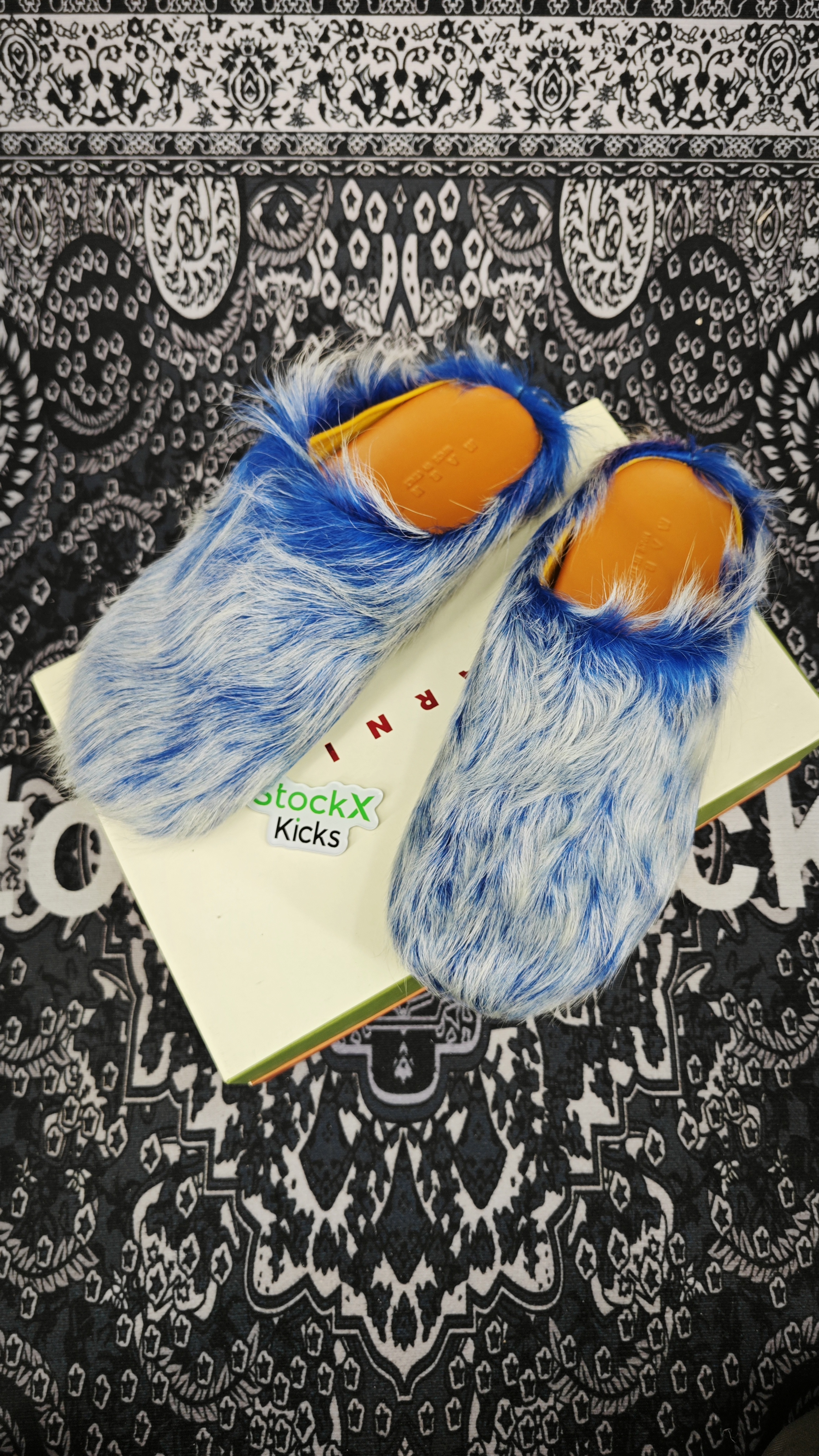 Marni Long-hair Calfskin Fussbett Tie Dye White Blue review Stockxkicks 01